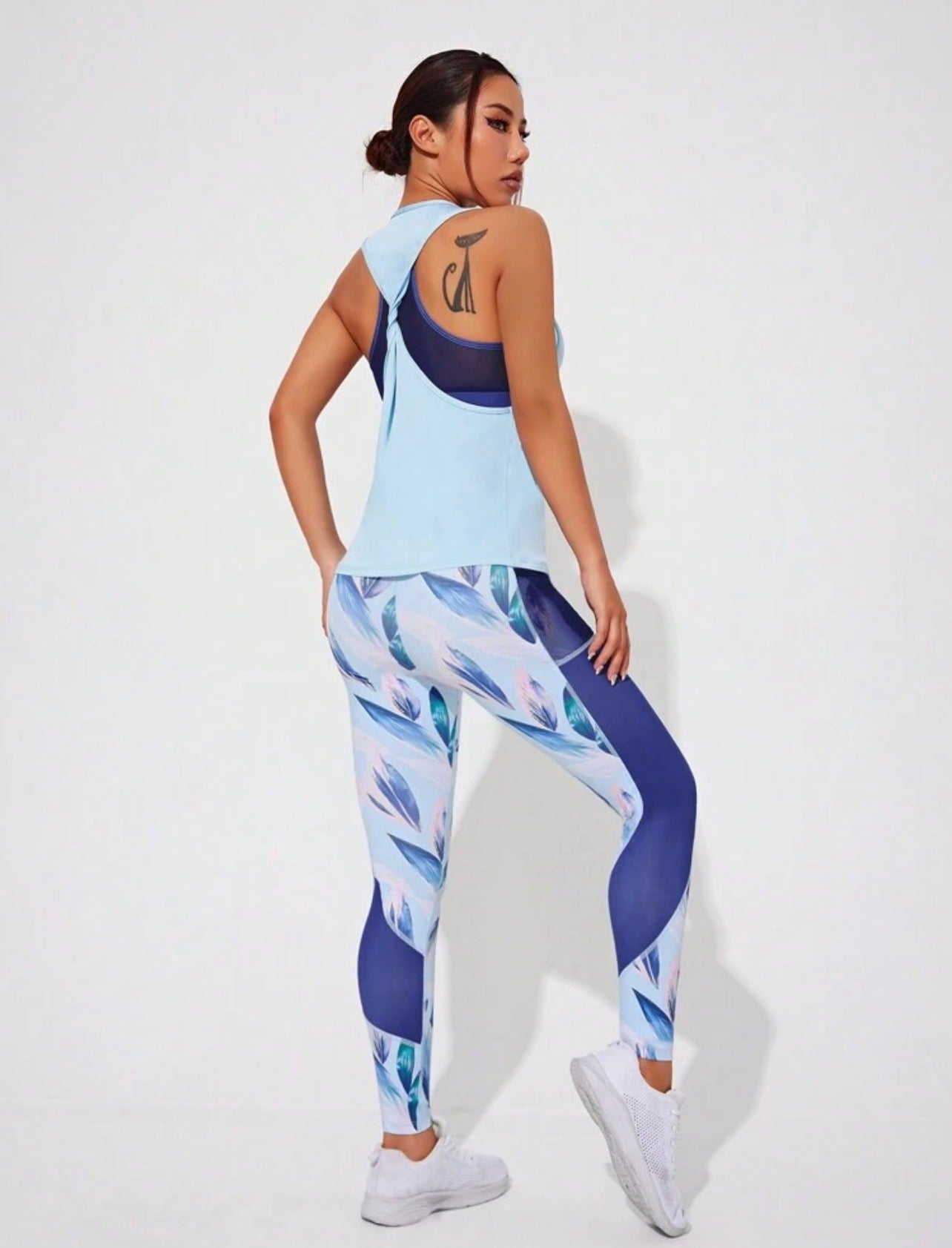 Women’s Printed Racerback Bra, Twisted Back Tank Top & High Waist Leggings Workout Set