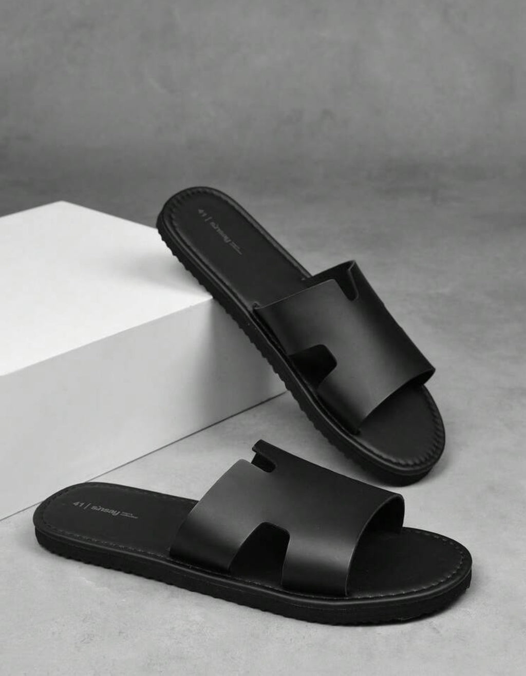 Men’s Solid Color Open-Toe Non-Slip Casual Slippers for Indoor & Outdoor Wear