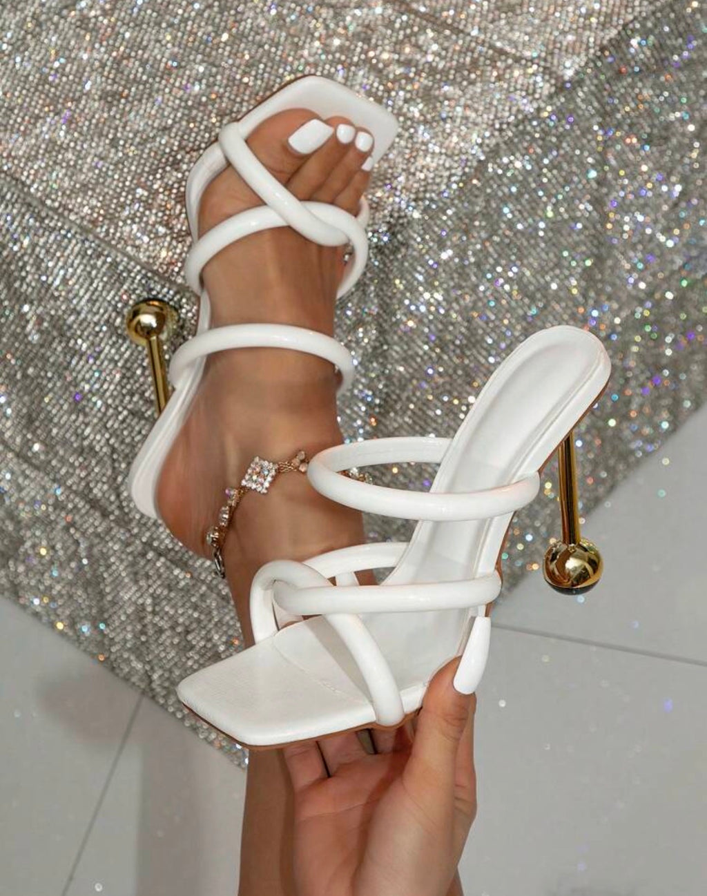Women’s Metallic Sculpted Heel Mule Sandals in Shiny Silver for Summer Parties