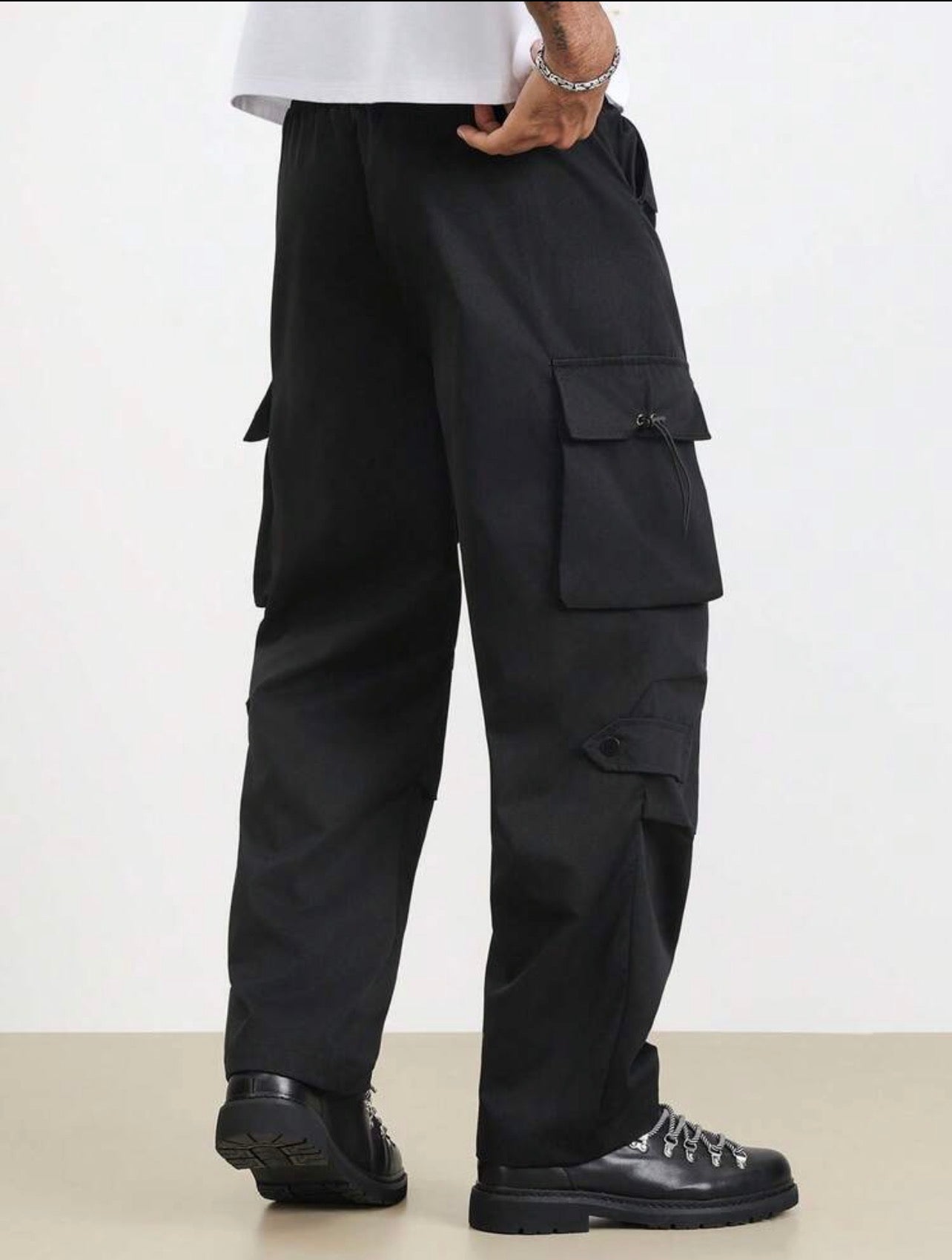 Men’s Oversized Baggy Cargo Pants with Flap Pockets & Drawstring Waist – Casual Streetwear Trousers