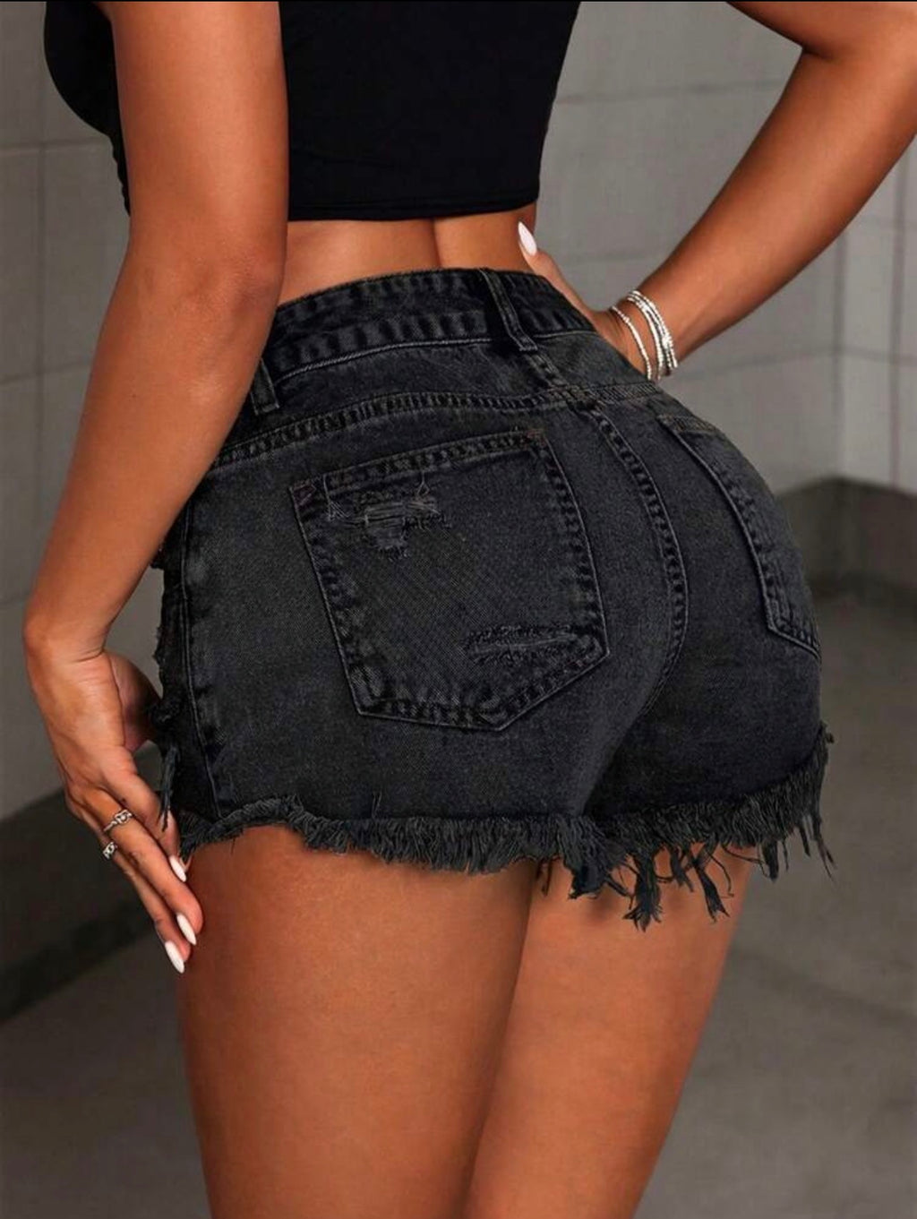 Women’s Simple Fashion Denim Shorts – Casual Summer Wear