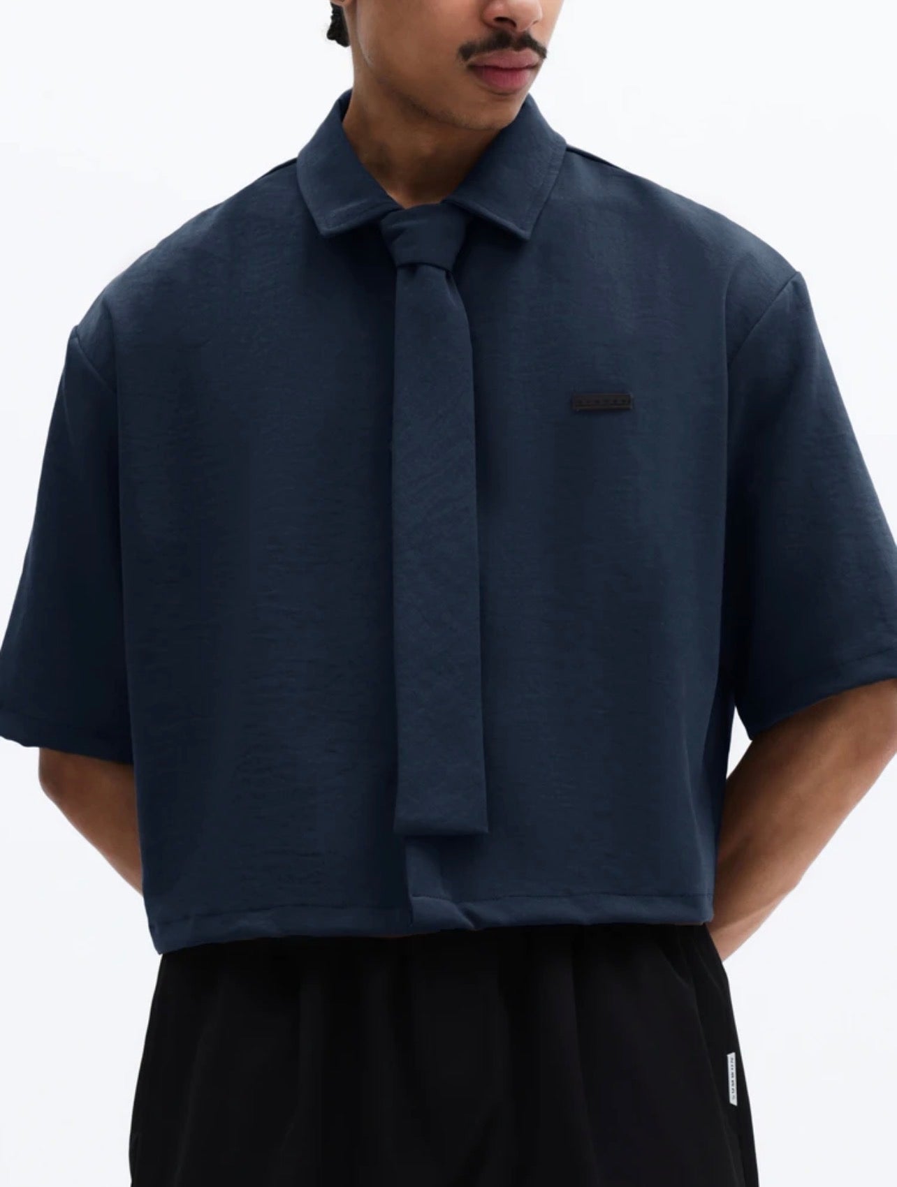 Men’s Cropped Button-Down Short Sleeve Shirt with Tie Detail – Casual Business Top