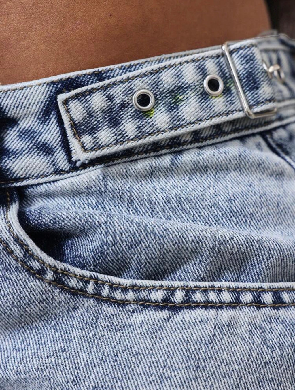 Women’s Distressed Wide Leg Jeans with Pocket & Button Detail