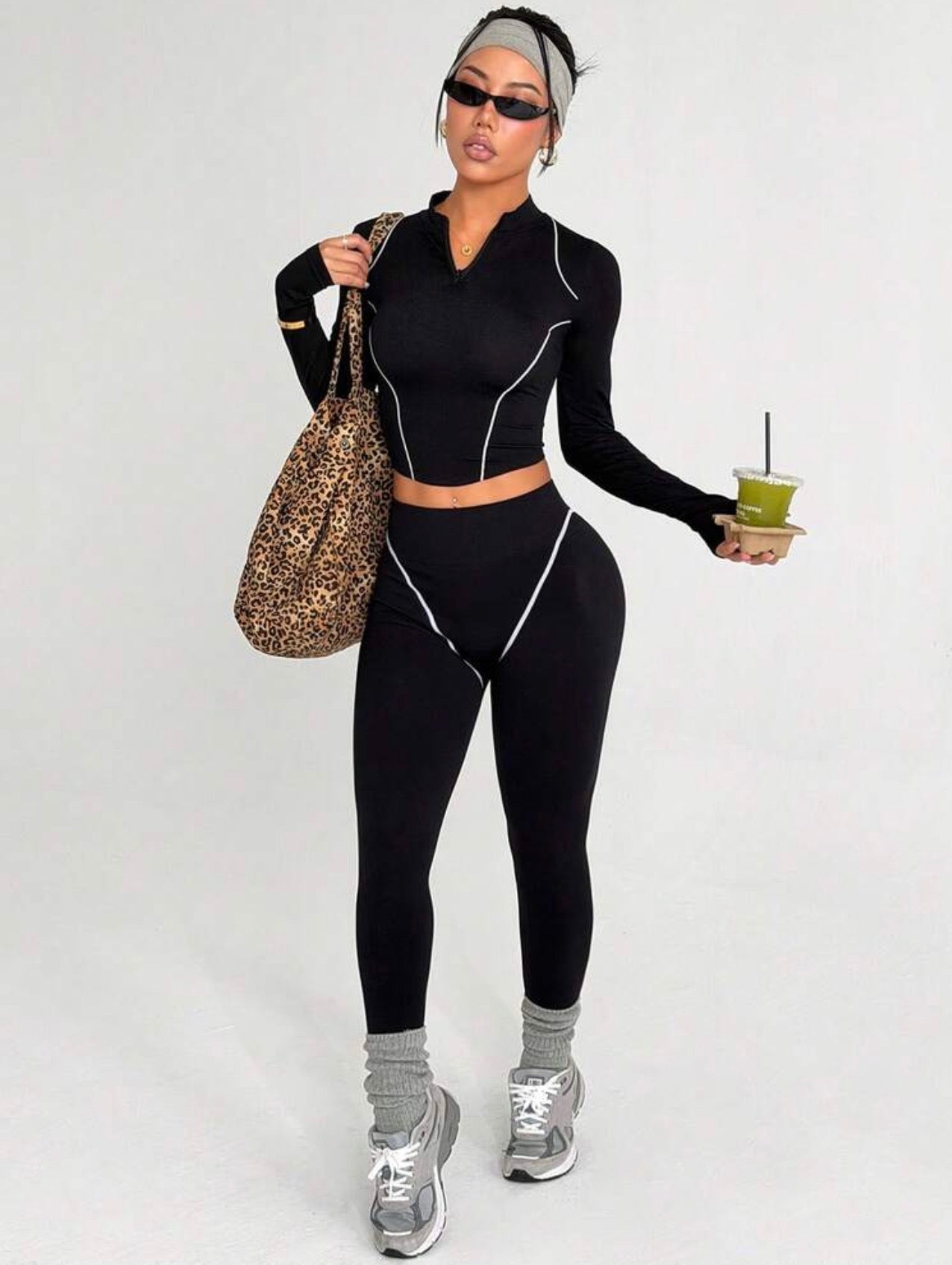 Women’s Seamless Long Sleeve Fitness Two-Piece Set with Stripe Detail, Sporty Activewear Outfit for Yoga, Workout & Daily Wear