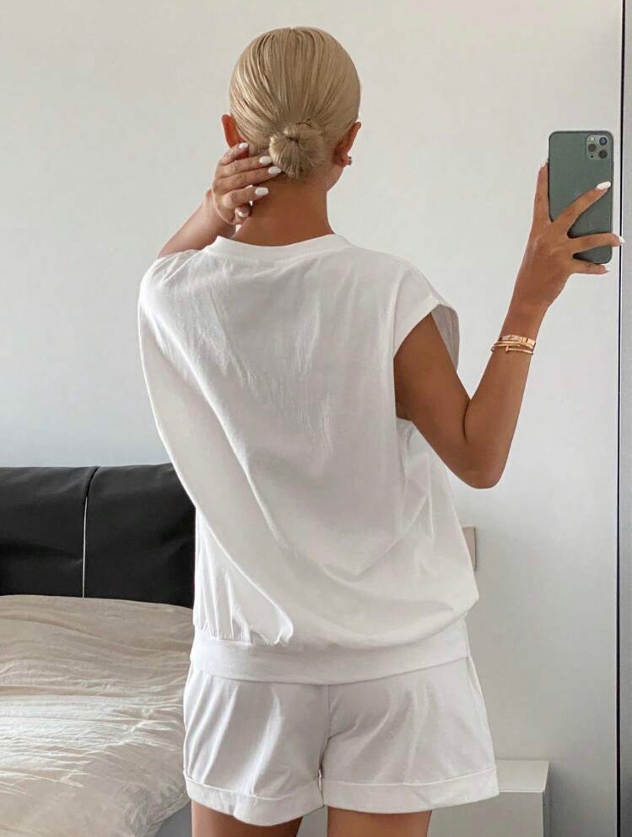 Women’s Solid Color Sleeveless Top & Shorts Two-Piece Loungewear Set