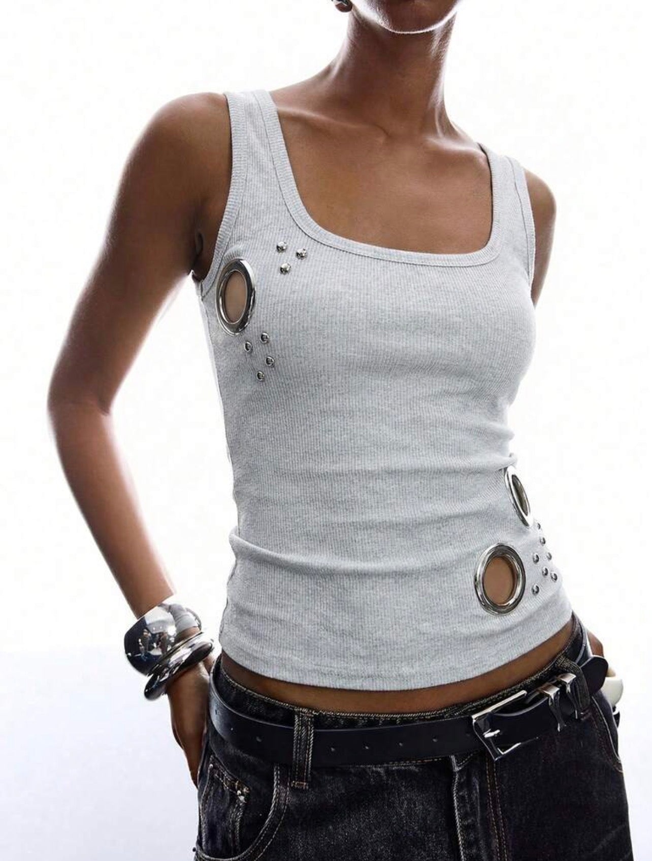 Minimalist Metal-Detail Camisole Tank Top for Women – Casual Summer Sleeveless Top