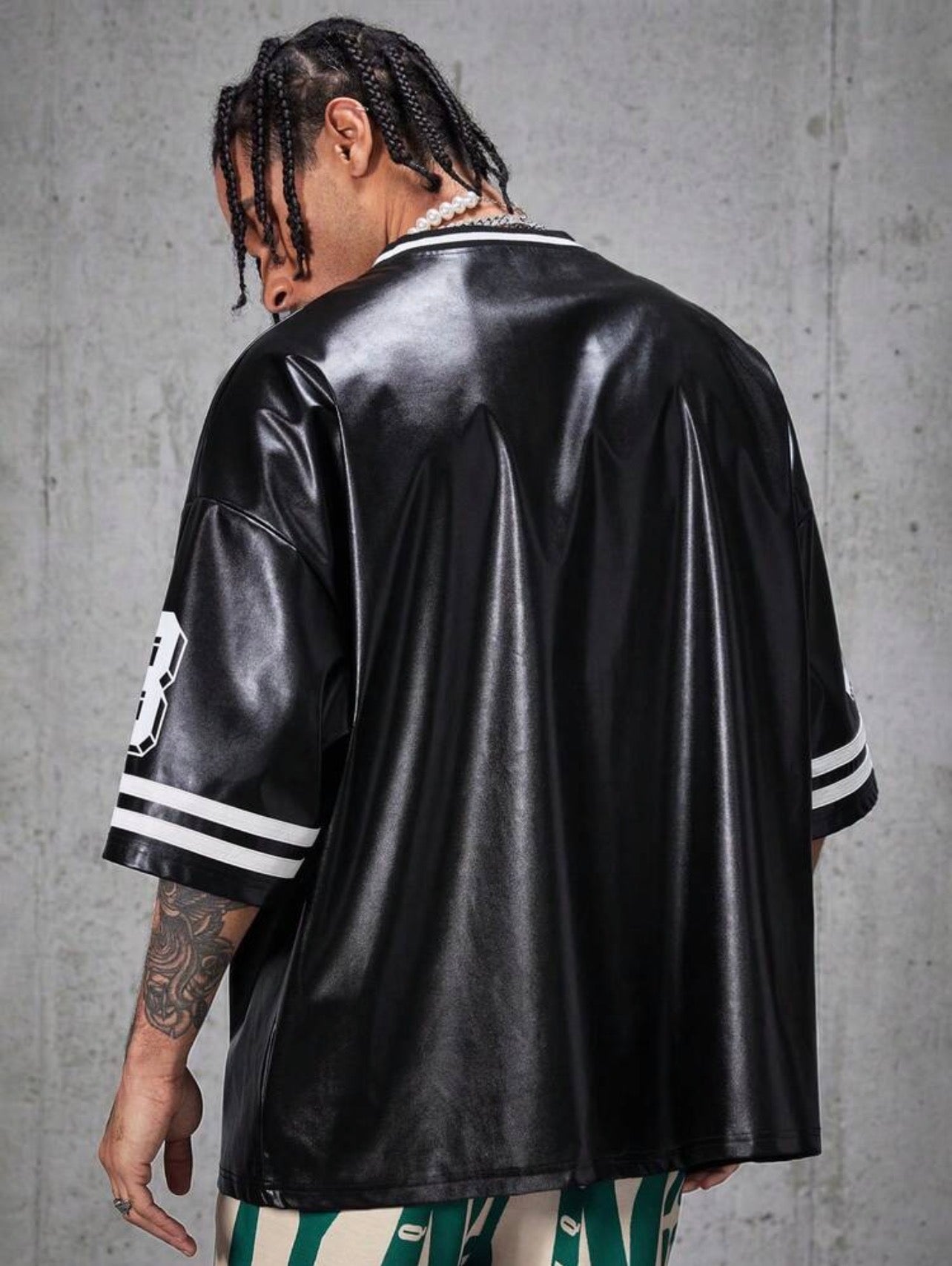 Men’s Loose Fit V-Neck Numeric Print Basketball Jersey Style Short Sleeve T-Shirt – Streetwear Top