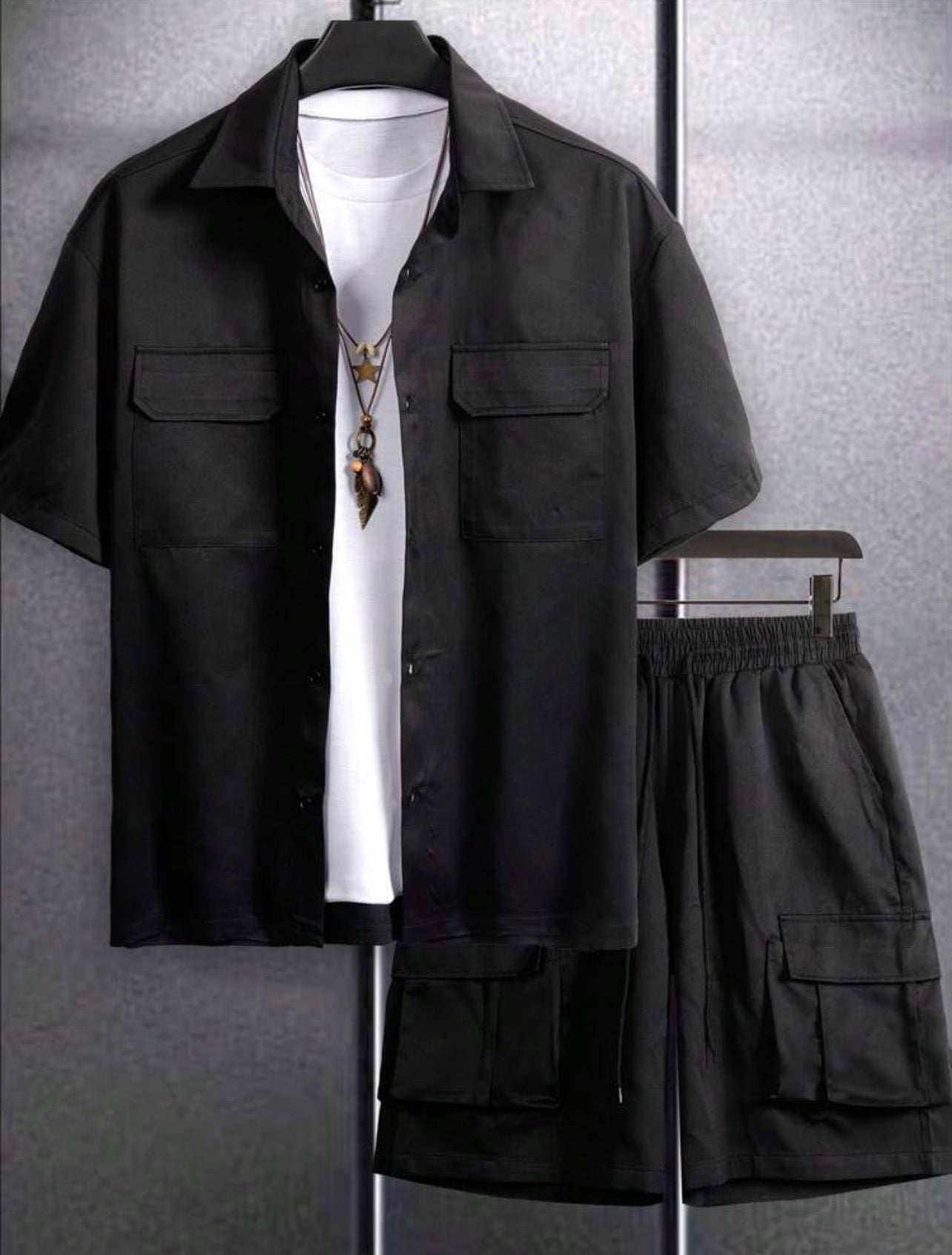 Men’s Short Sleeve Shirt & Shorts Two-Piece Set – Streetwear Outfit with Patch Detail