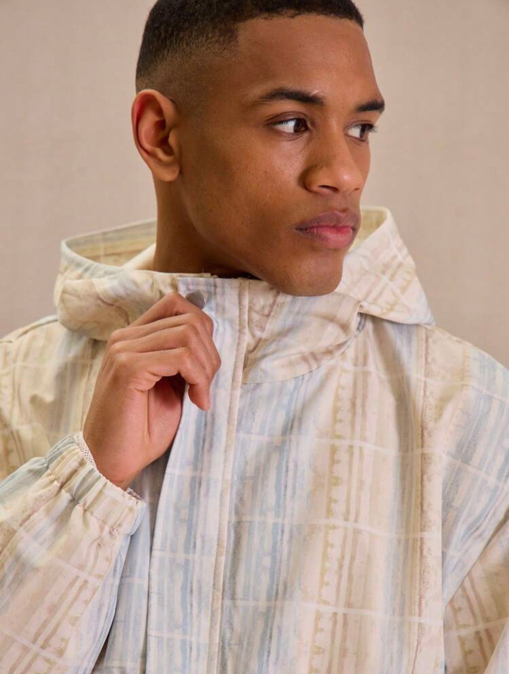 Men’s Abstract Print Hooded Shell Jacket – Relaxed Fit Outerwear