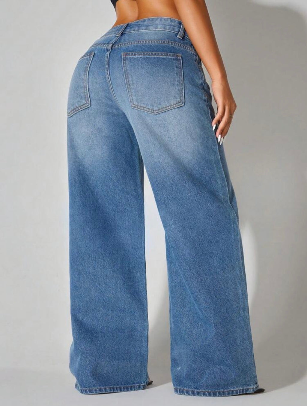 Women’s Low-Waist Wide-Leg Denim Jeans with Slant Pockets – Casual Everyday Wear