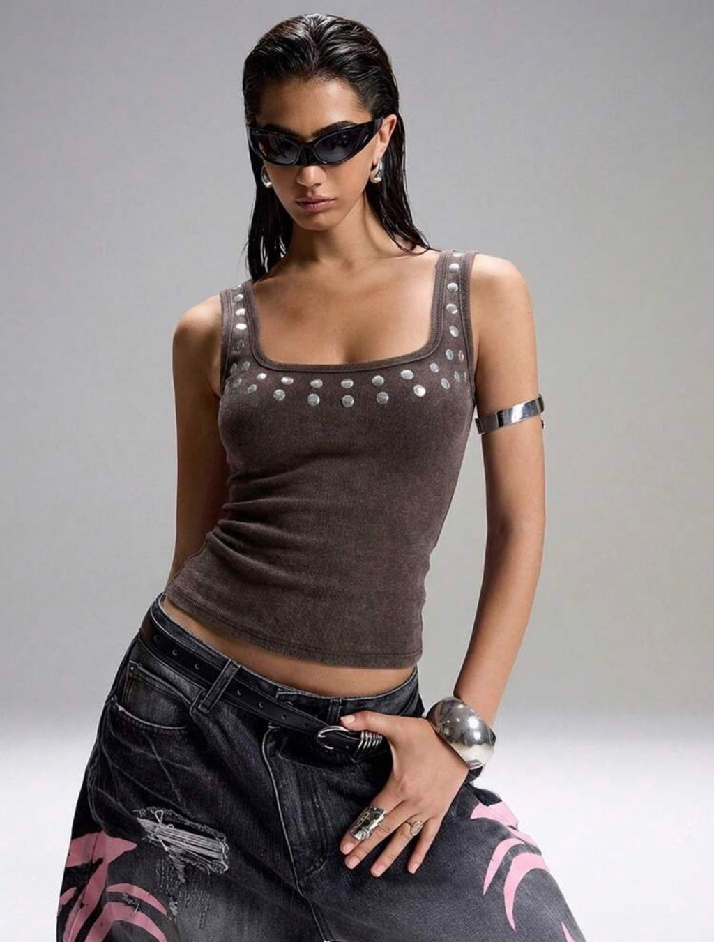 Minimalist Metal-Detail Camisole Tank Top for Women – Casual Summer Sleeveless Top