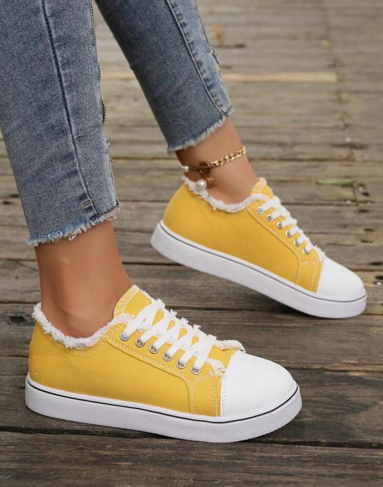 Women’s Round Toe Lace-Up Canvas Sneakers with Frayed Detail for Everyday Casual Wear