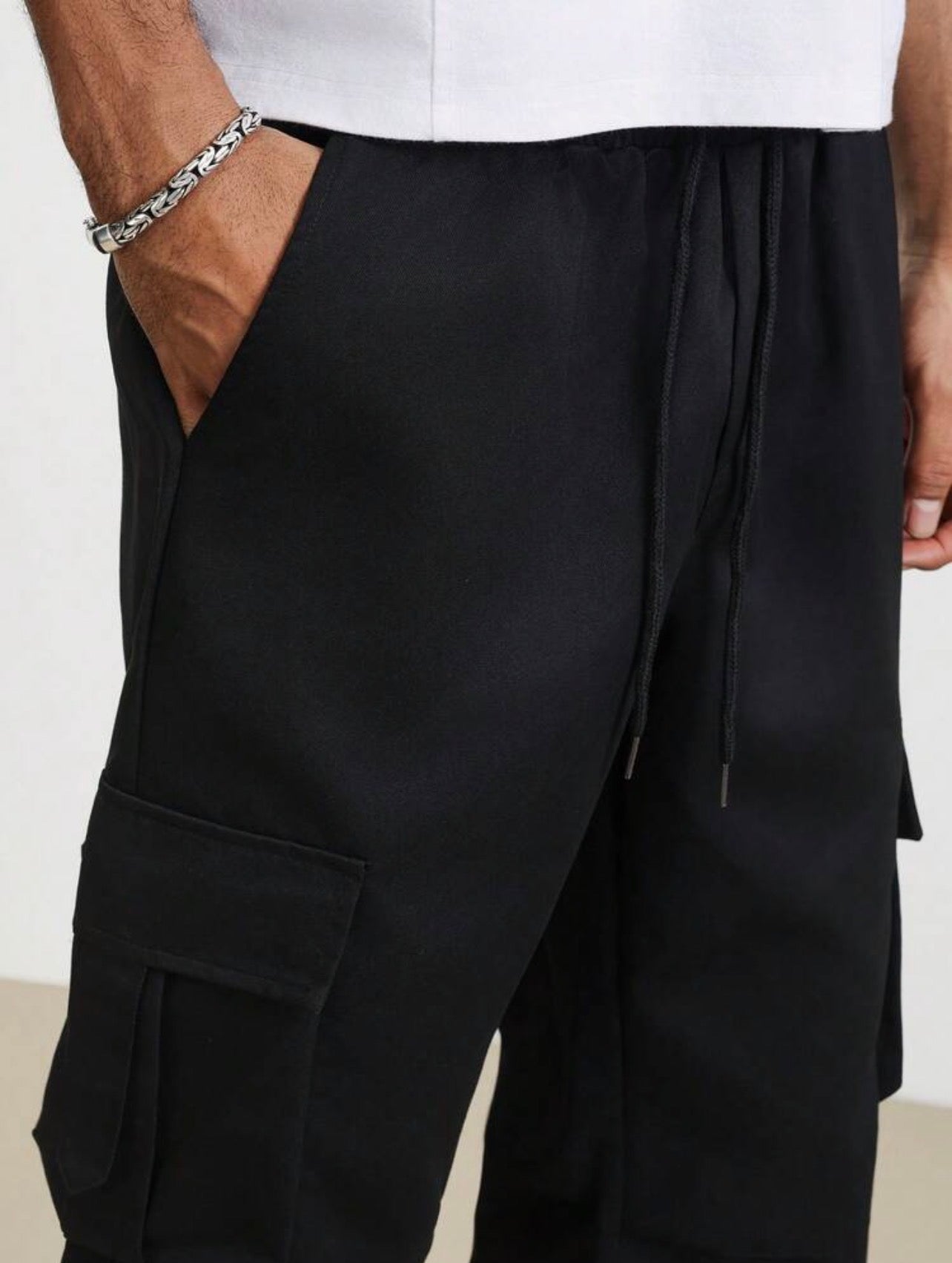 Men’s Oversized Baggy Cargo Pants with Flap Pockets & Drawstring Waist – Casual Streetwear Trousers