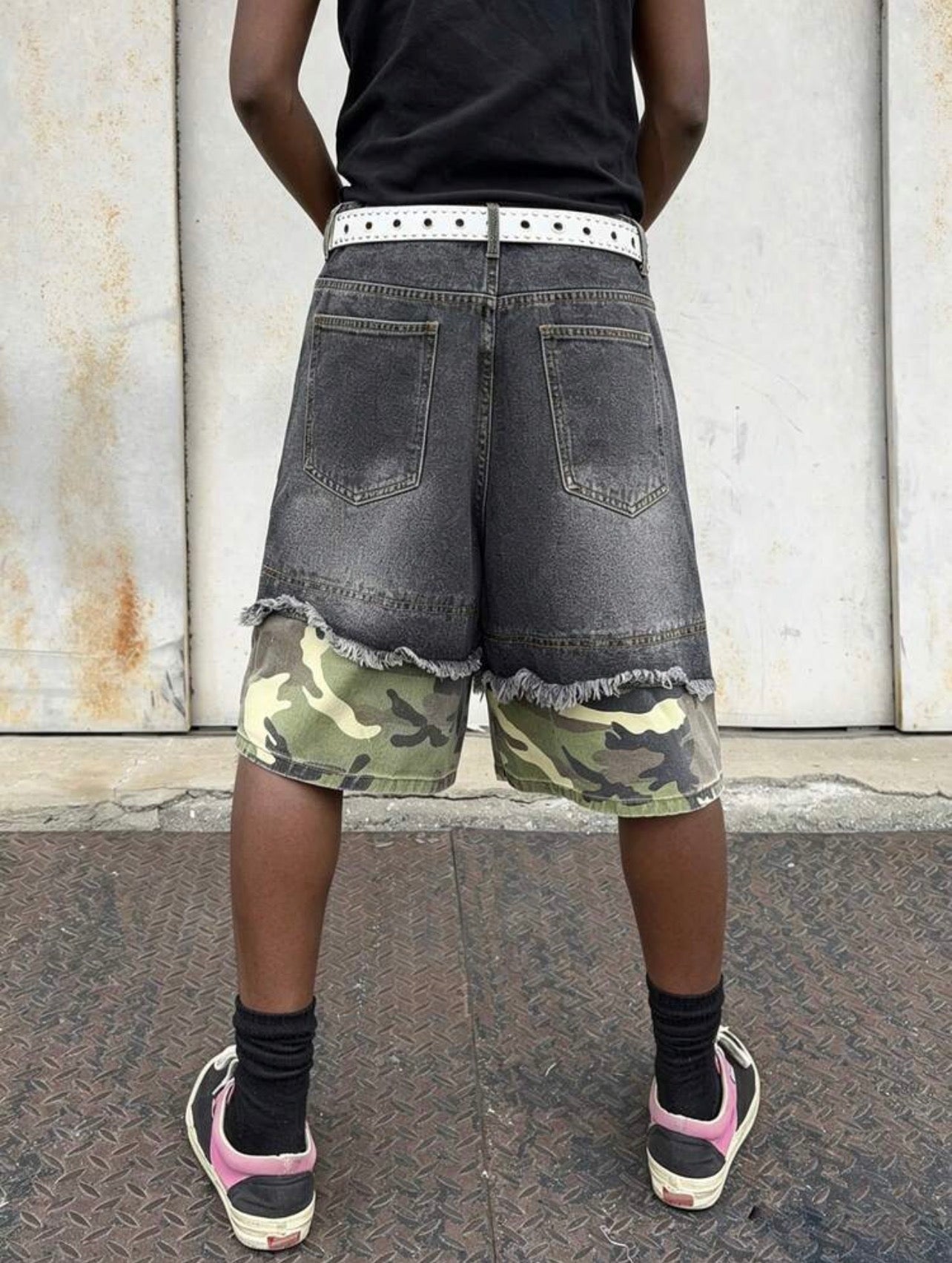 Men’s Distressed Waist Belt Wide Leg Denim Shorts – Casual Streetwear Bottoms