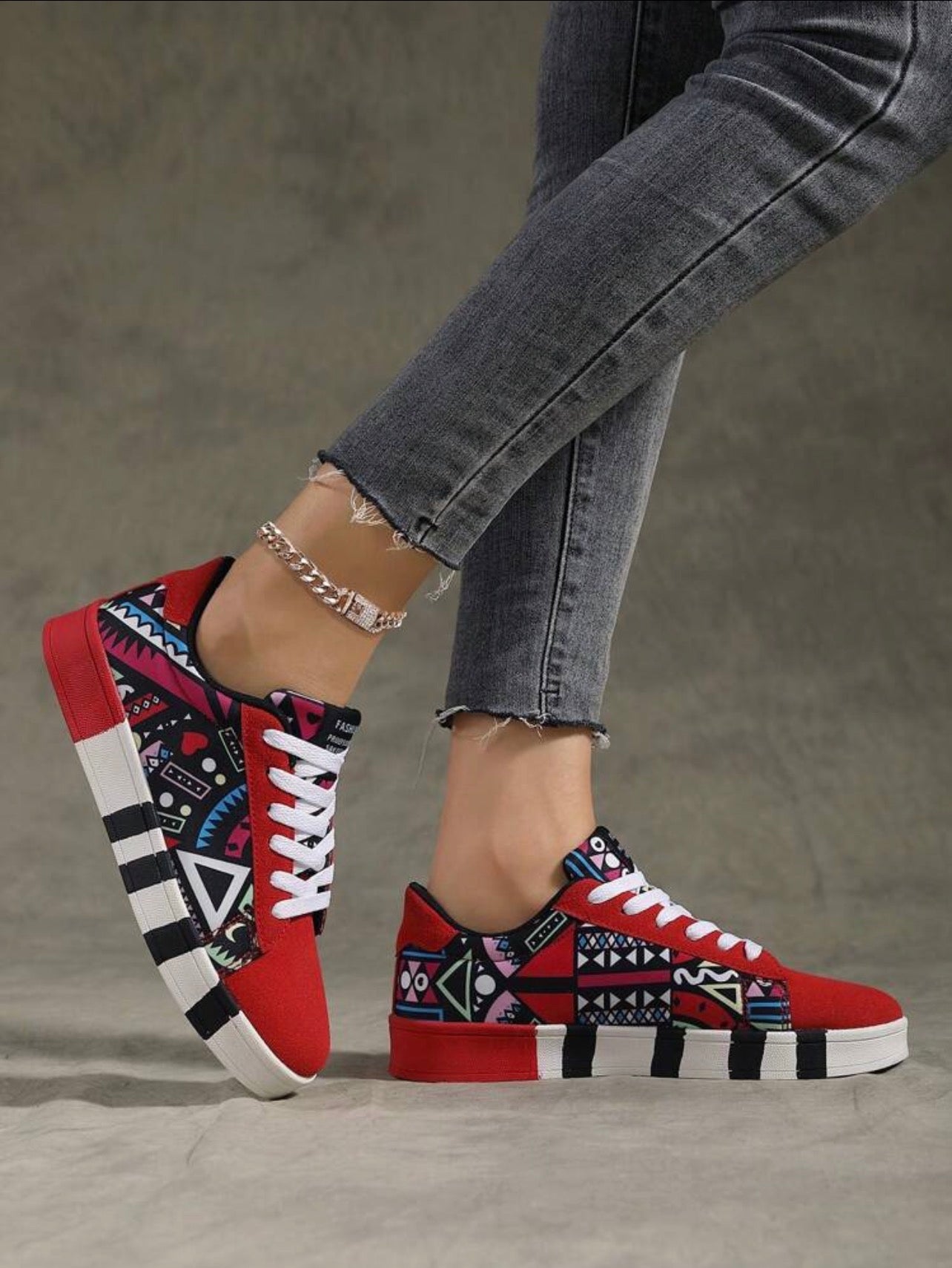 Women’s Casual Geometric Print Color Block Skate Shoes – Outdoor Comfort Sneakers