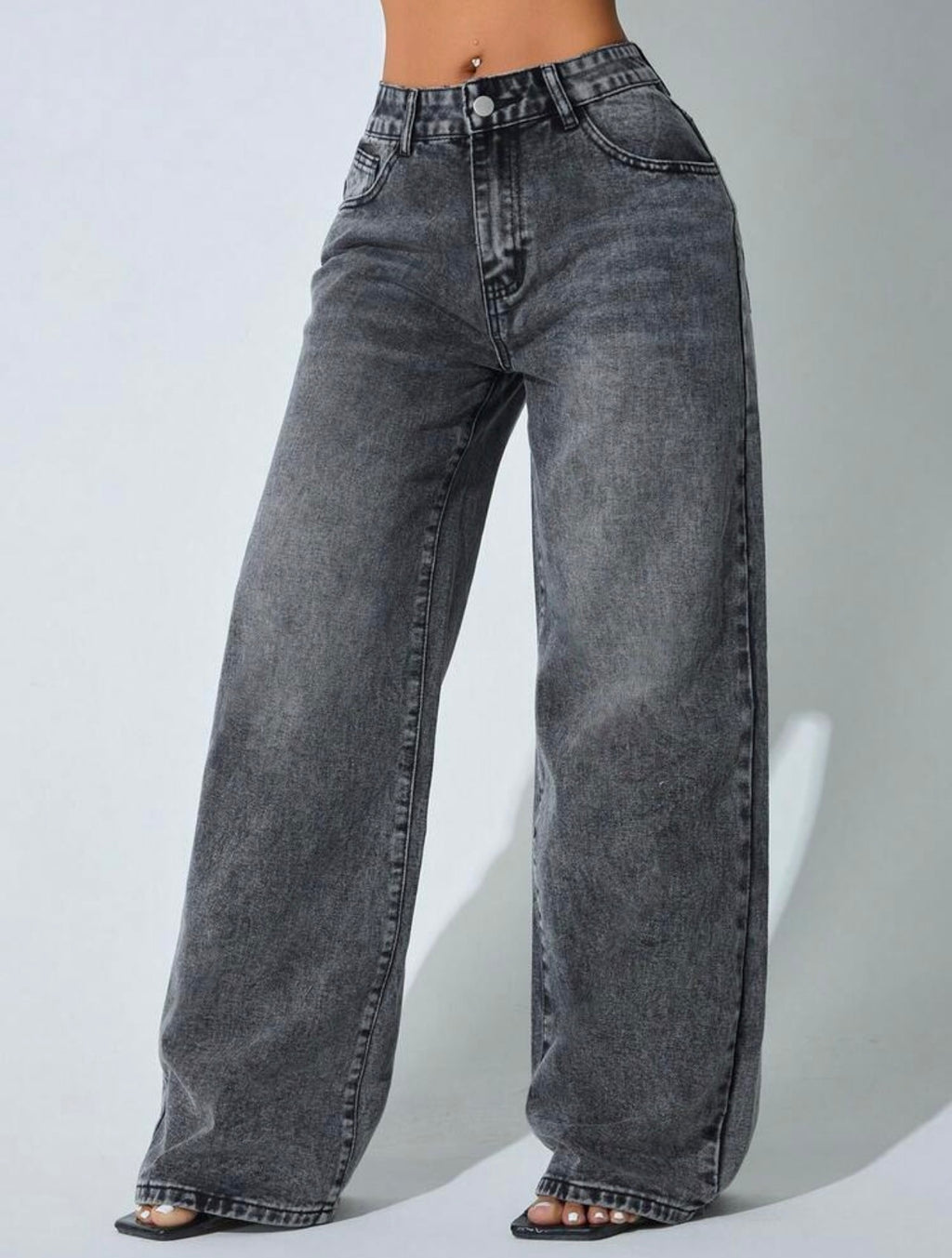 Women’s Low-Waist Wide-Leg Denim Jeans with Slant Pockets – Casual Everyday Wear