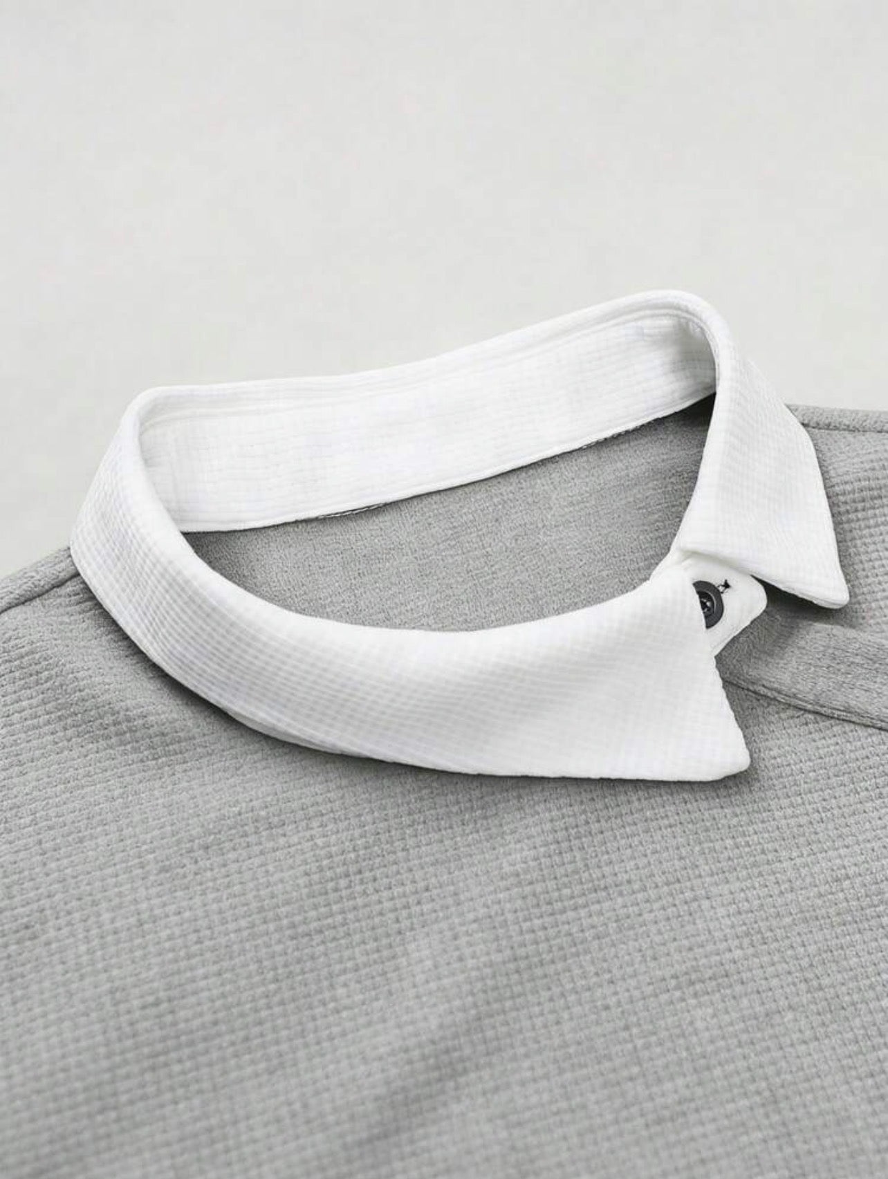Men’s Contrast Color Long Sleeve Buttoned Knitted Polo Shirt – Casual Business Top
