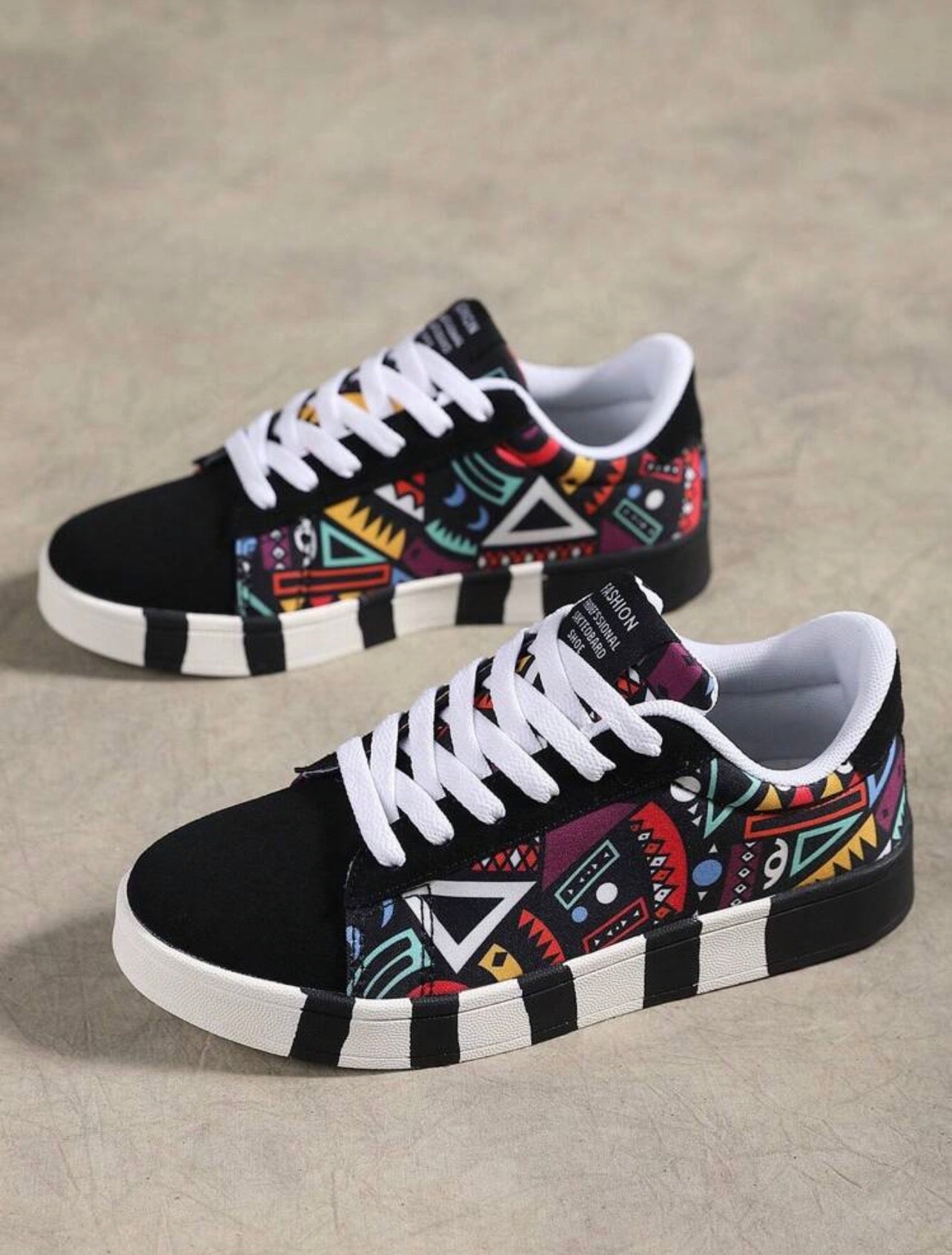Women’s Casual Geometric Print Color Block Skate Shoes – Outdoor Comfort Sneakers