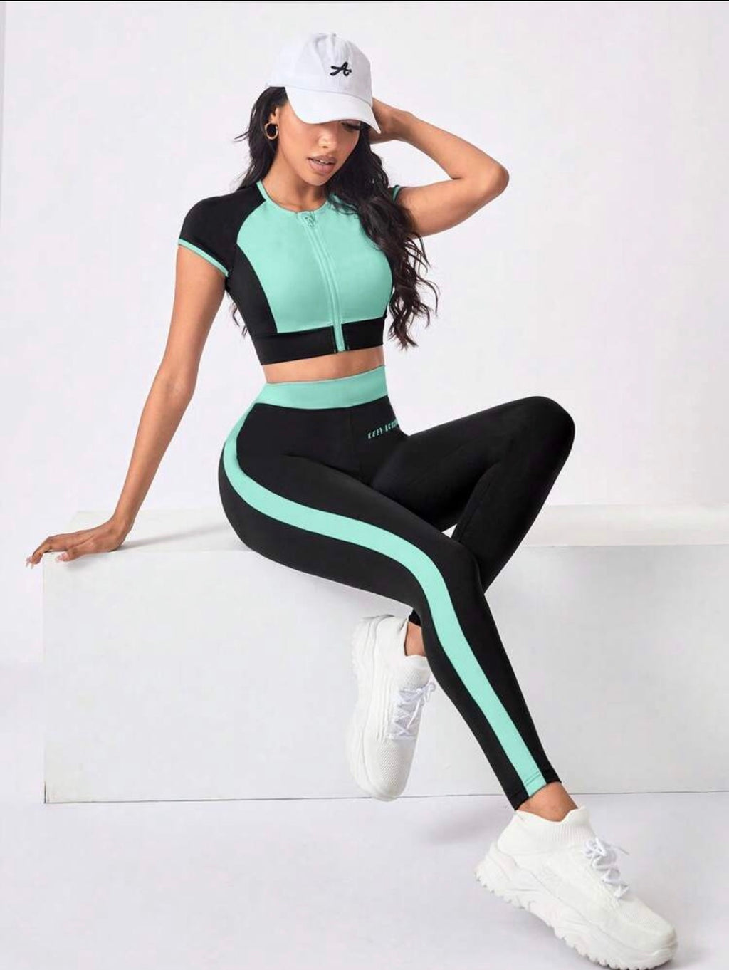 Dewbera Women’s Active Chic 2-Piece Sportswear Set – Casual Comfort & Everyday Style