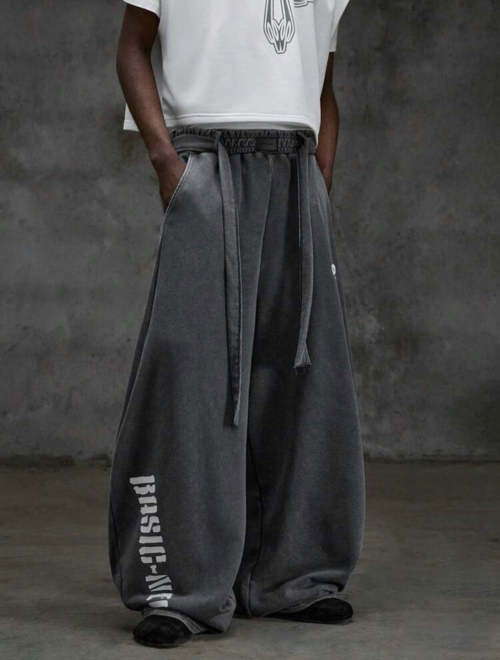 Men’s Washed Graphic Print Loose Sweatpants – Casual Streetwear Joggers