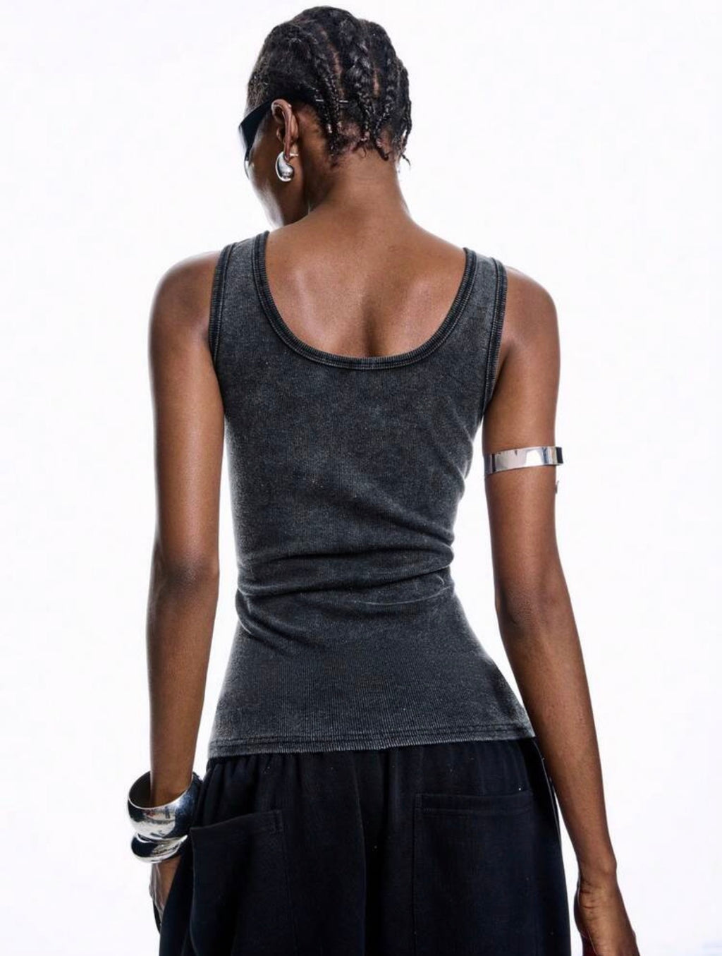 Minimalist Metal-Detail Camisole Tank Top for Women – Casual Summer Sleeveless Top