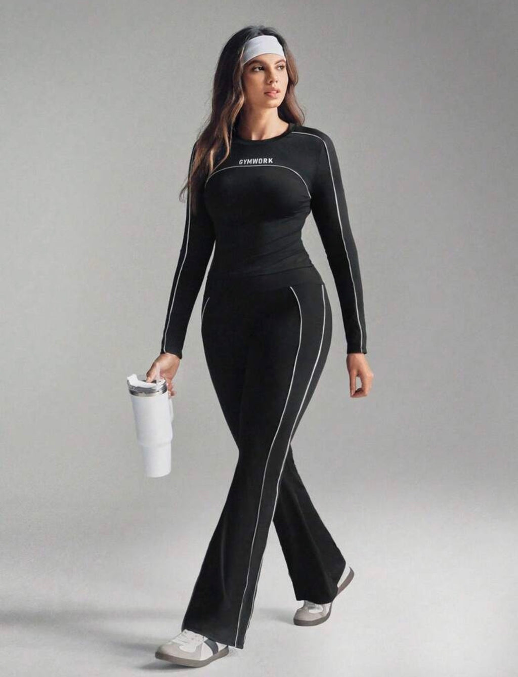 Women’s Plus Size Black & White Long Sleeve Yoga Workout Set