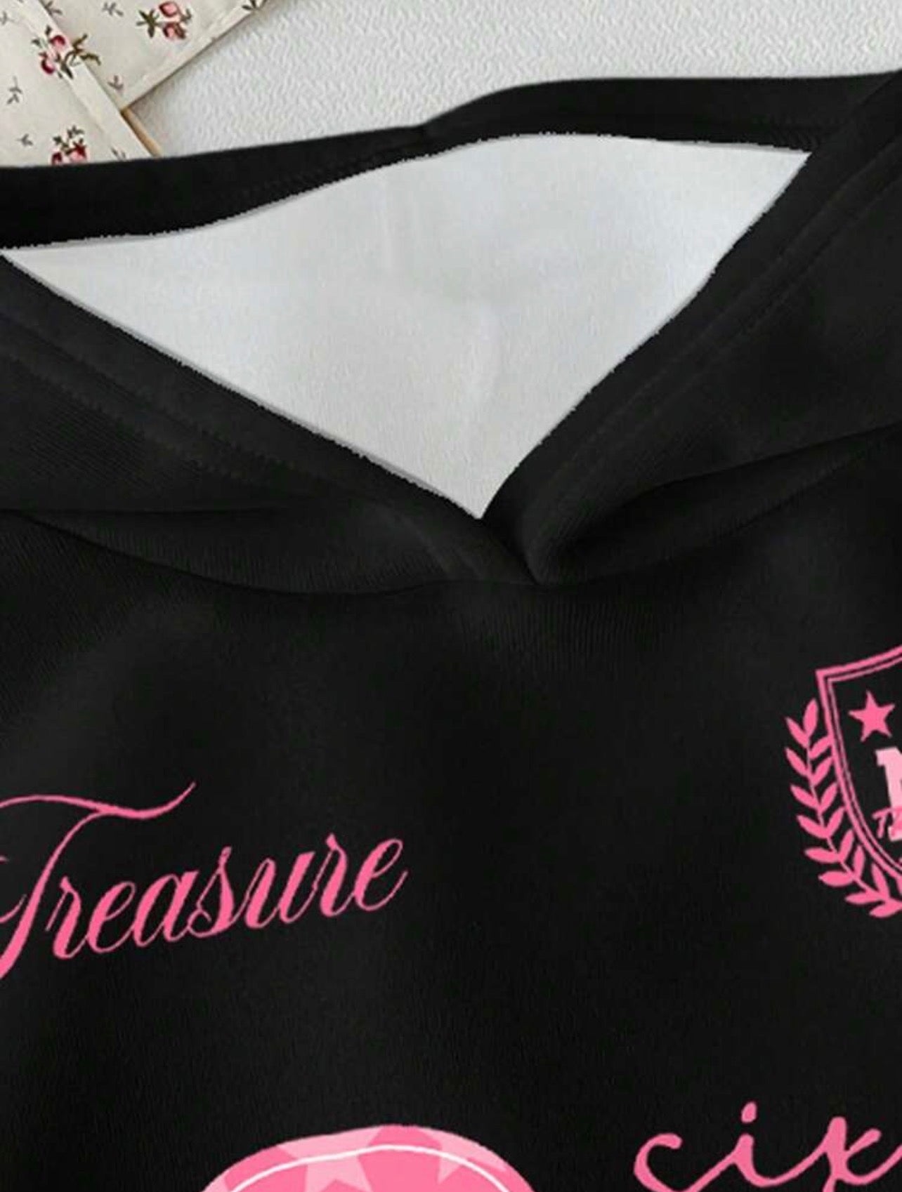 Women’s Collegiate Print Loose Fit Long Sleeve Sweatshirt – Casual Streetwear Style