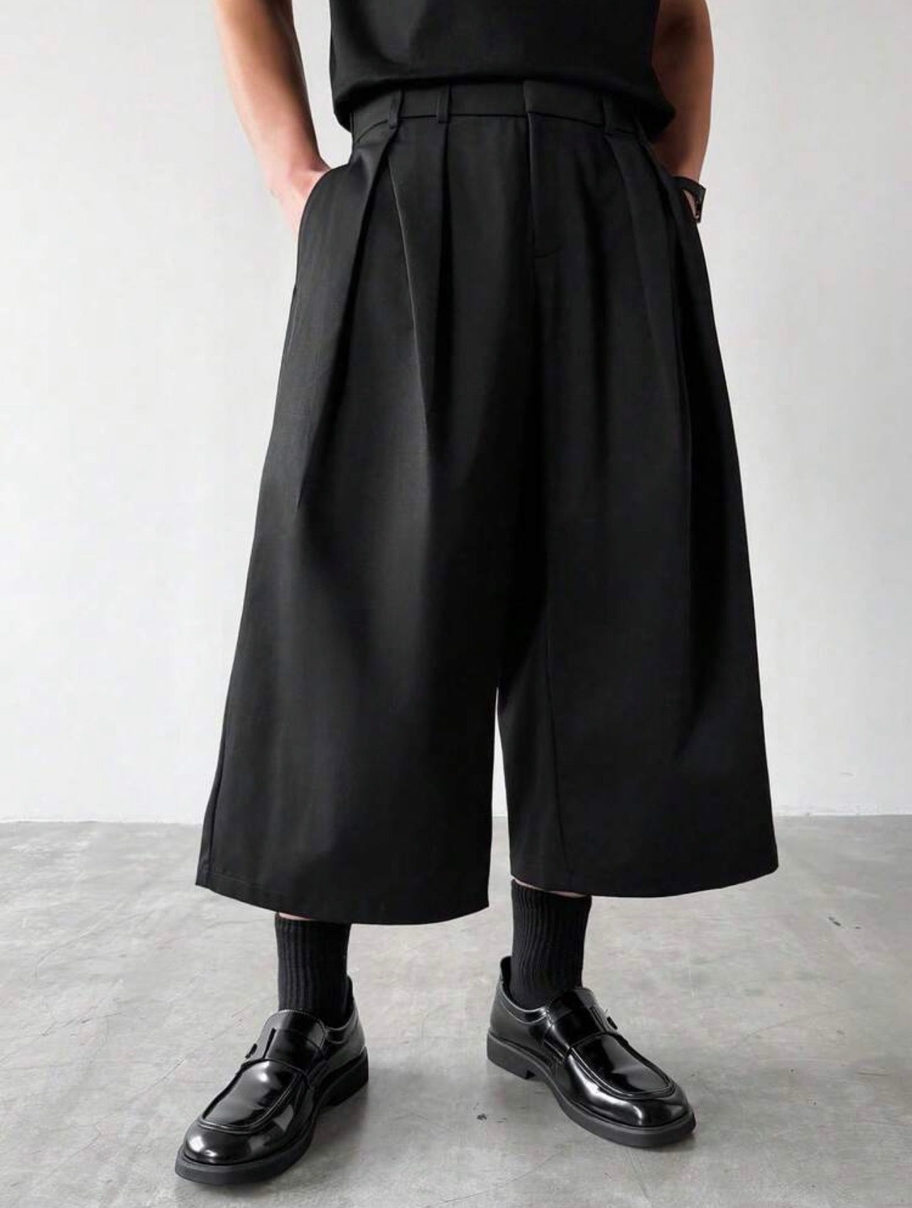 Men’s Black Baggy Wide Leg Woven Capri Pants – Casual Loose Fit Streetwear Trousers
