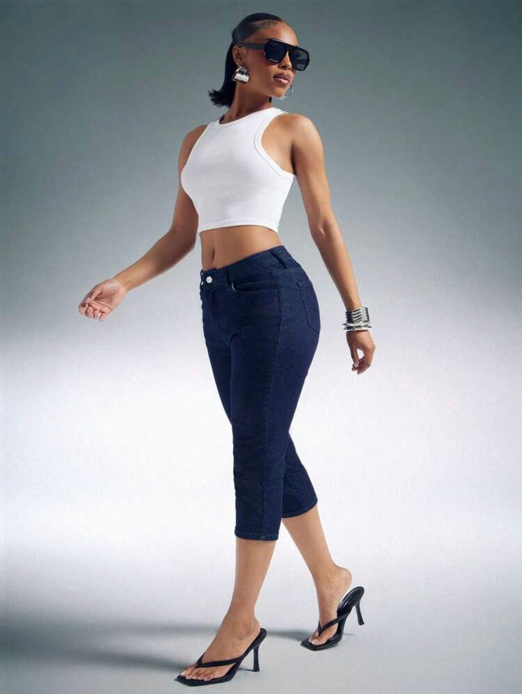 High Stretch Knit Denim Capri Pants for Women – Stylish Capri Jeans