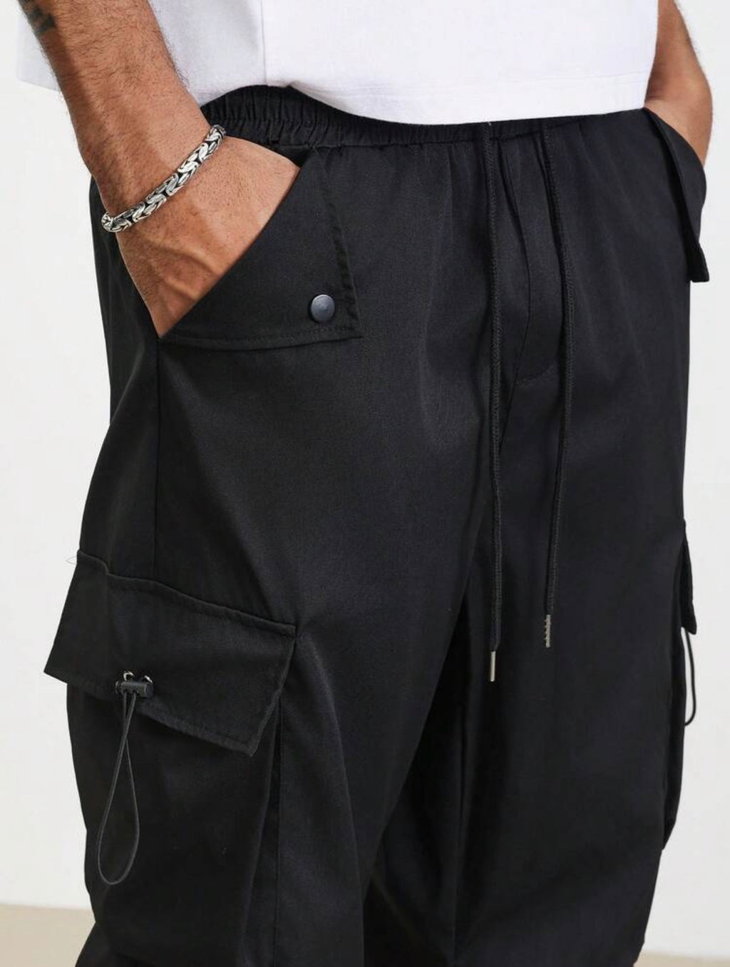 Men’s Oversized Baggy Cargo Pants with Flap Pockets & Drawstring Waist – Casual Streetwear Trousers