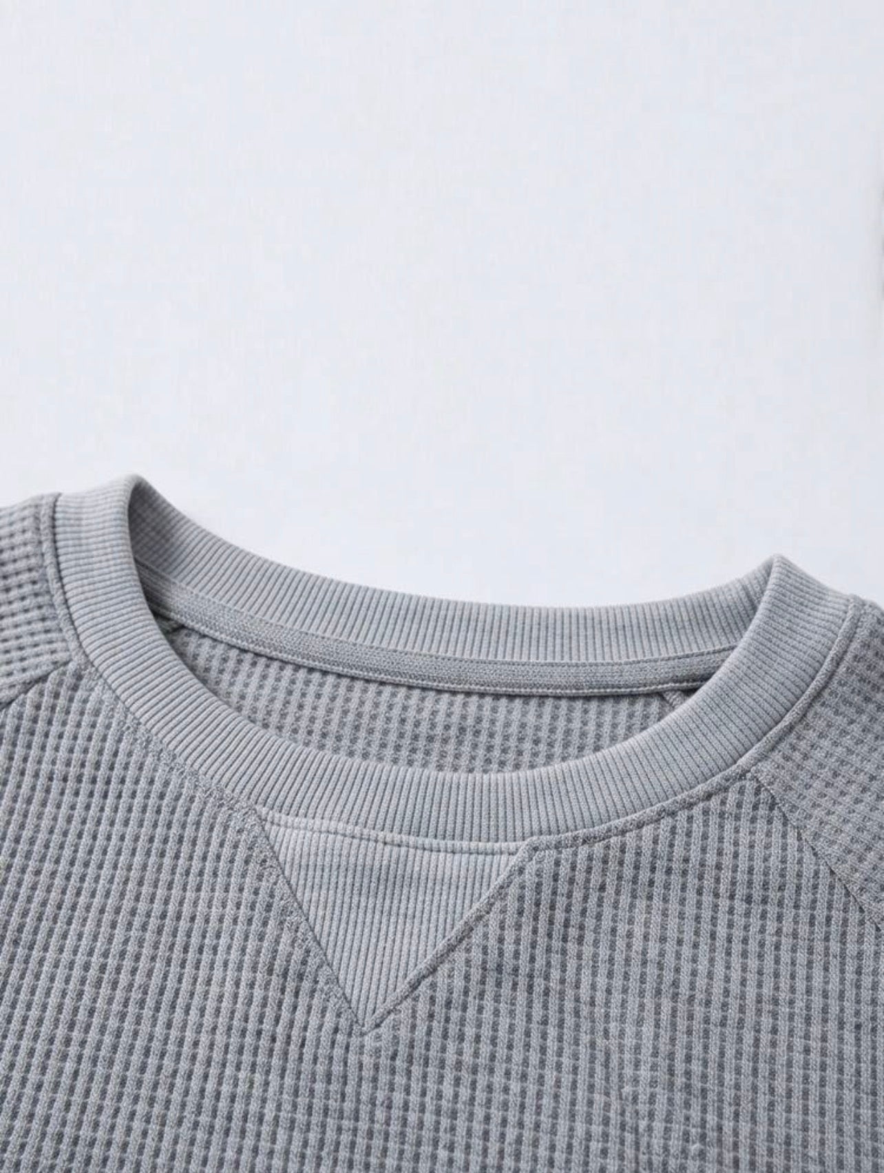 Men’s Minimalist Dropped Shoulder Short Sleeve T-Shirt – Casual Daily Commute Top