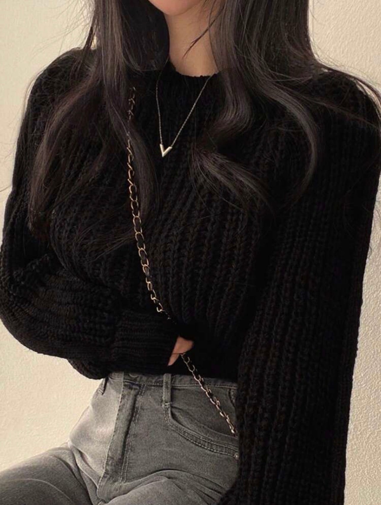 Women’s Crew Neck Long Sleeve Cropped Sweater – Casual Solid Knit Top