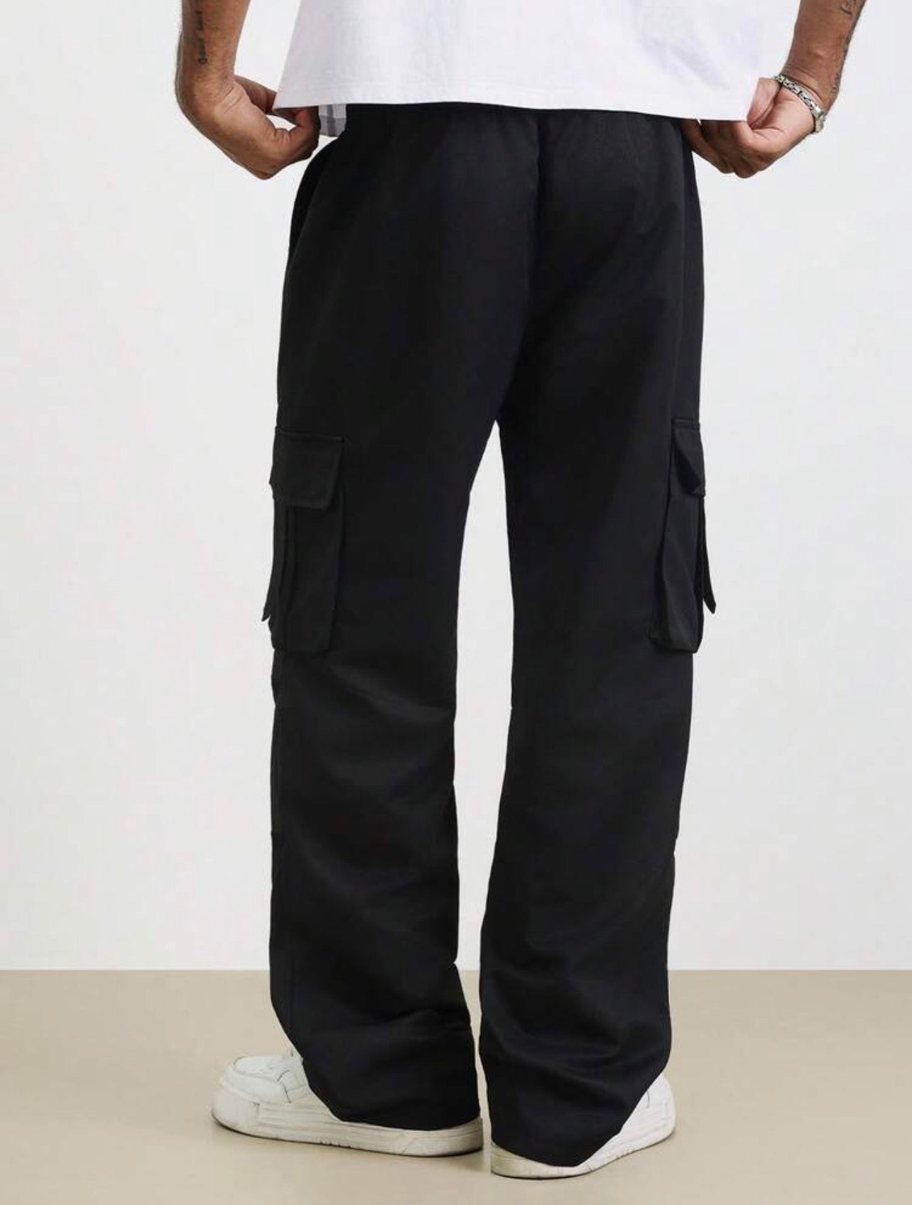 Men’s Oversized Baggy Cargo Pants with Flap Pockets & Drawstring Waist – Casual Streetwear Trousers
