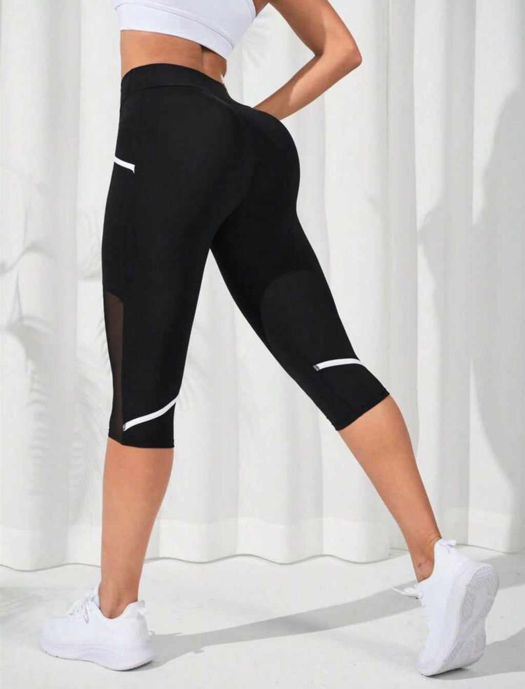 Women’s Contrast Mesh Capri Sports Leggings for Yoga & Workout