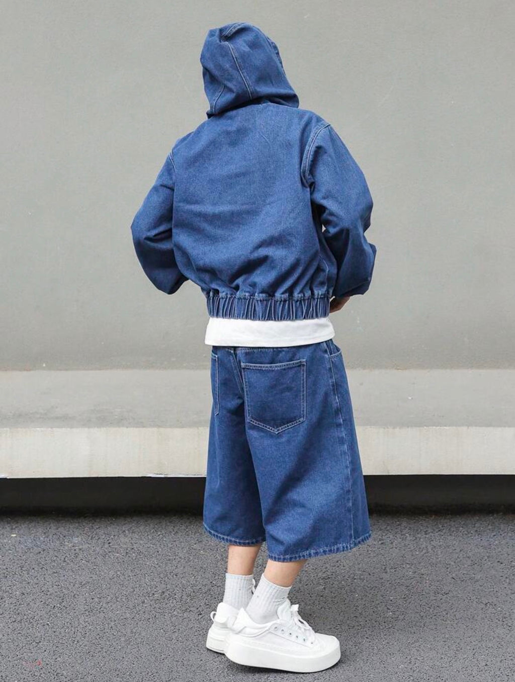 Men’s Hooded Denim Top & Denim Pants Two-Piece Set – Casual Streetwear Outfit