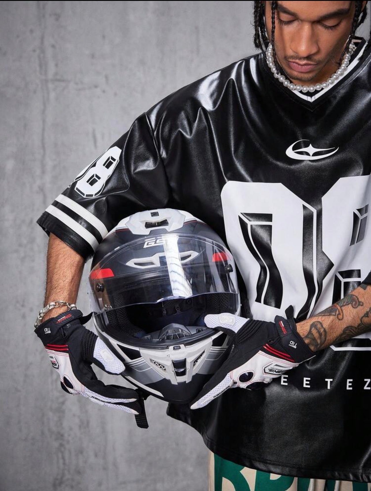 Men’s Loose Fit V-Neck Numeric Print Basketball Jersey Style Short Sleeve T-Shirt – Streetwear Top