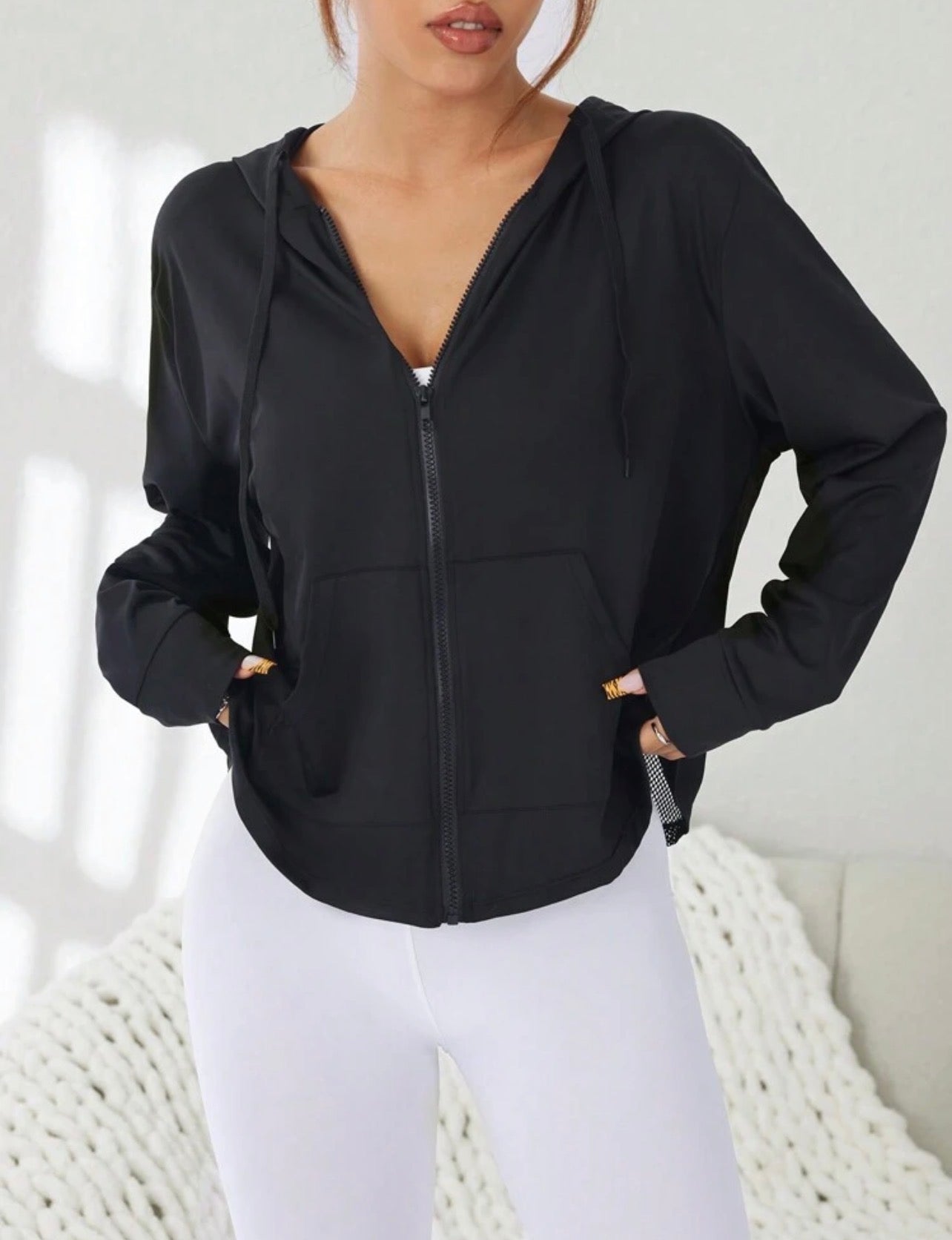 Women’s Hooded Zip-Up Sports Jacket with Contrast Mesh Design