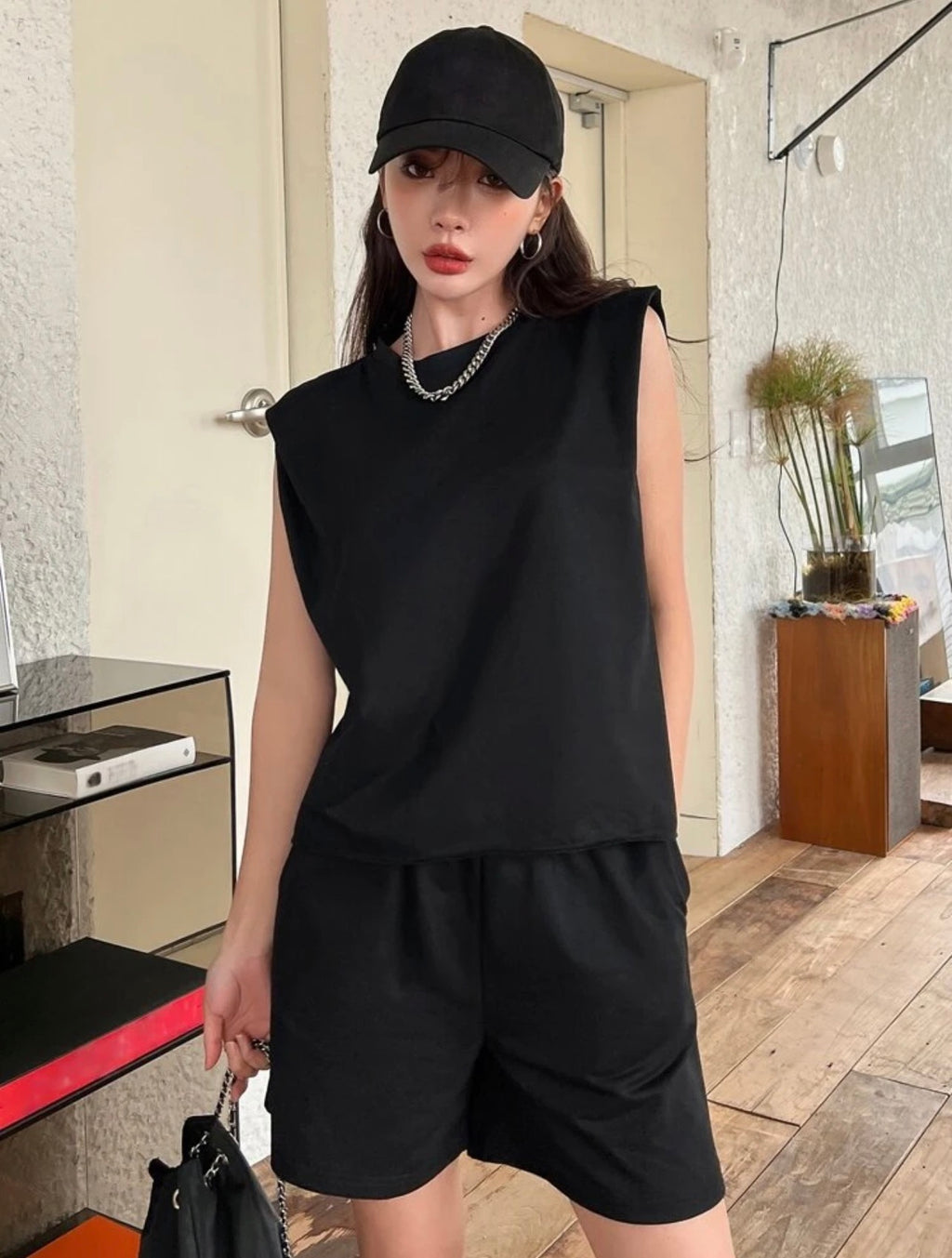Women’s Shoulder Pad Tank Top & Slant Pocket Shorts Two-Piece Summer Set