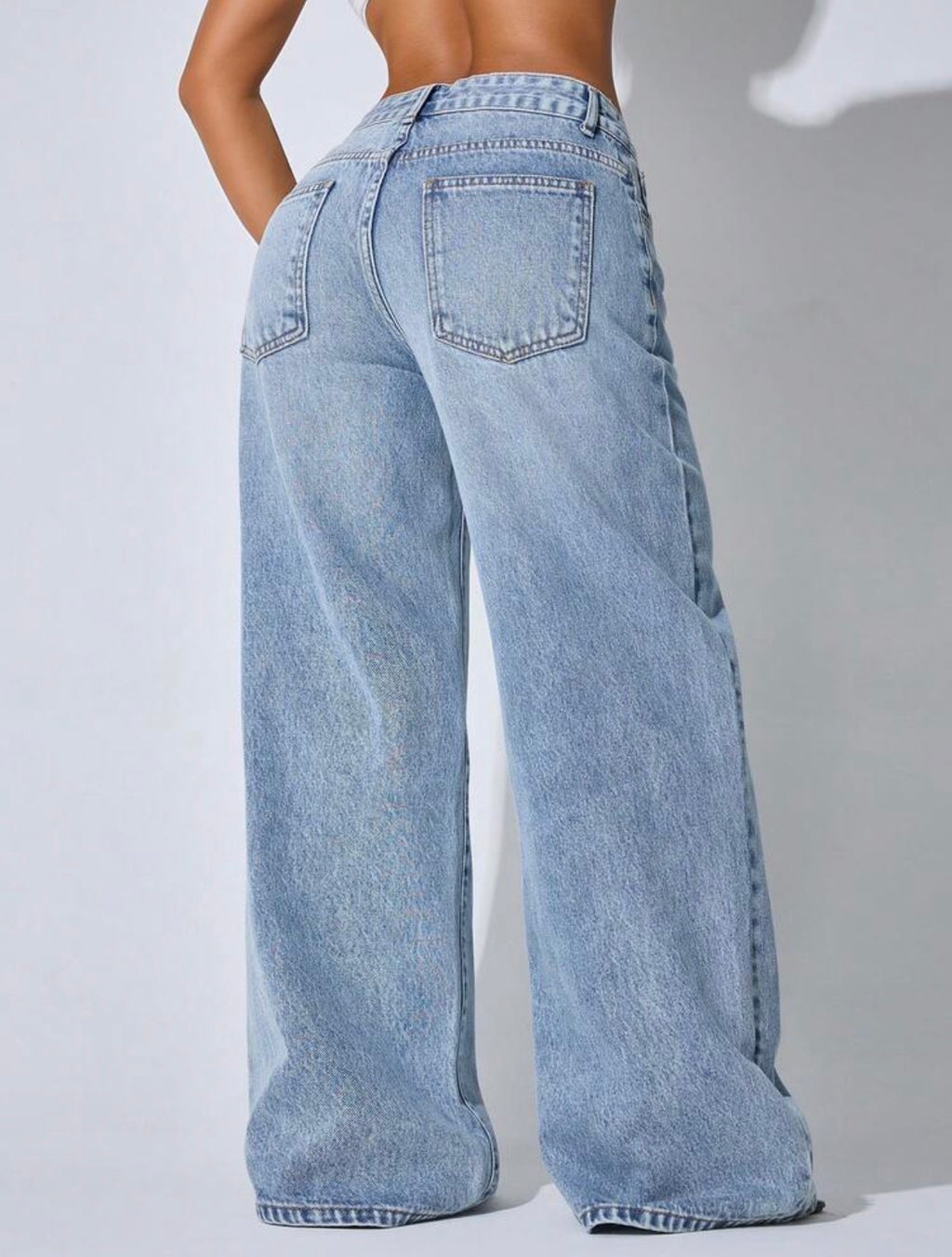 Women’s Low-Waist Wide-Leg Denim Jeans with Slant Pockets – Casual Everyday Wear