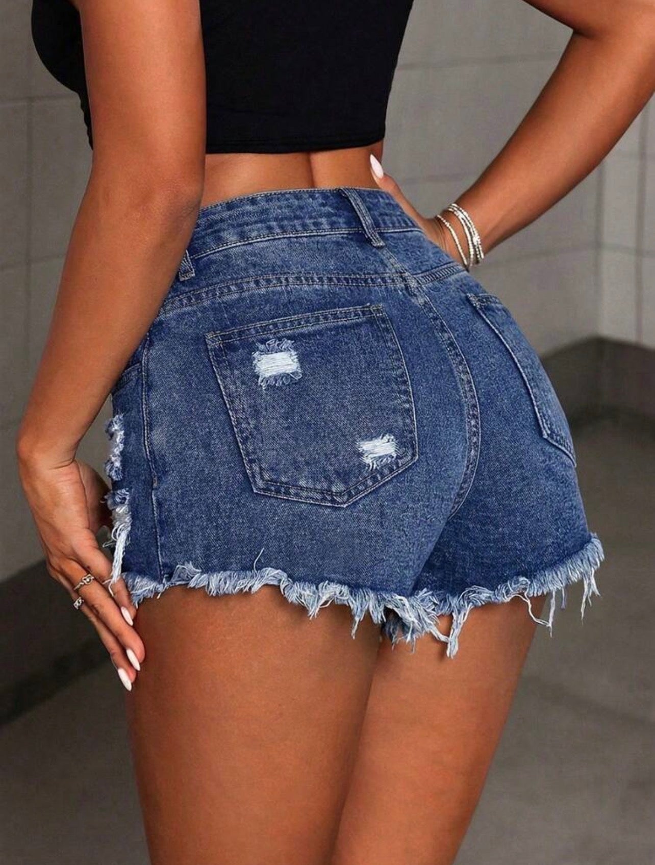 Women’s Simple Fashion Denim Shorts – Casual Summer Wear