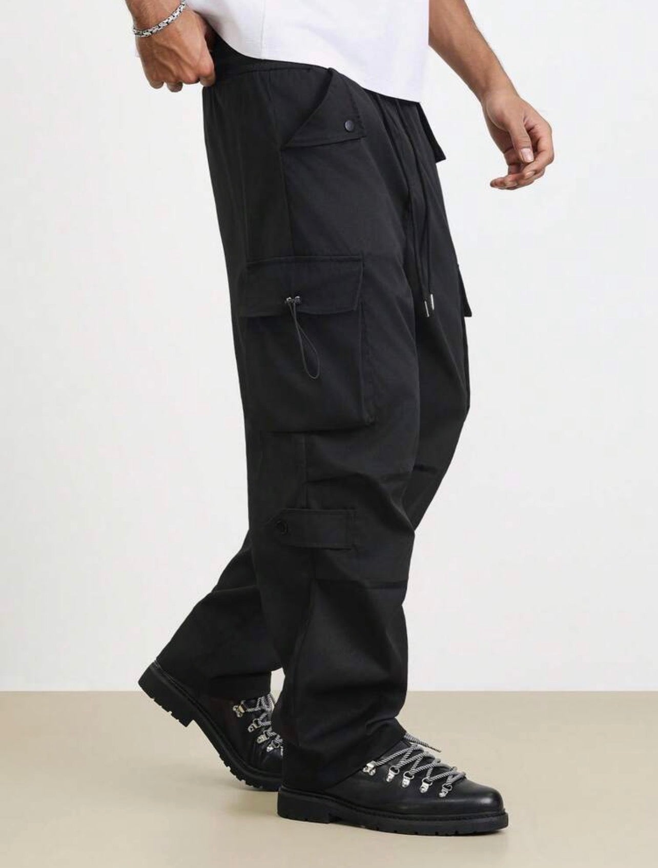 Men’s Oversized Baggy Cargo Pants with Flap Pockets & Drawstring Waist – Casual Streetwear Trousers
