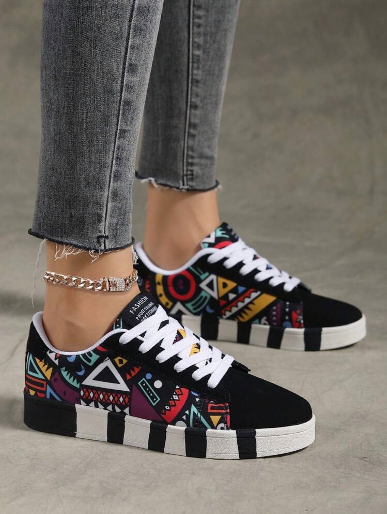 Women’s Casual Geometric Print Color Block Skate Shoes – Outdoor Comfort Sneakers