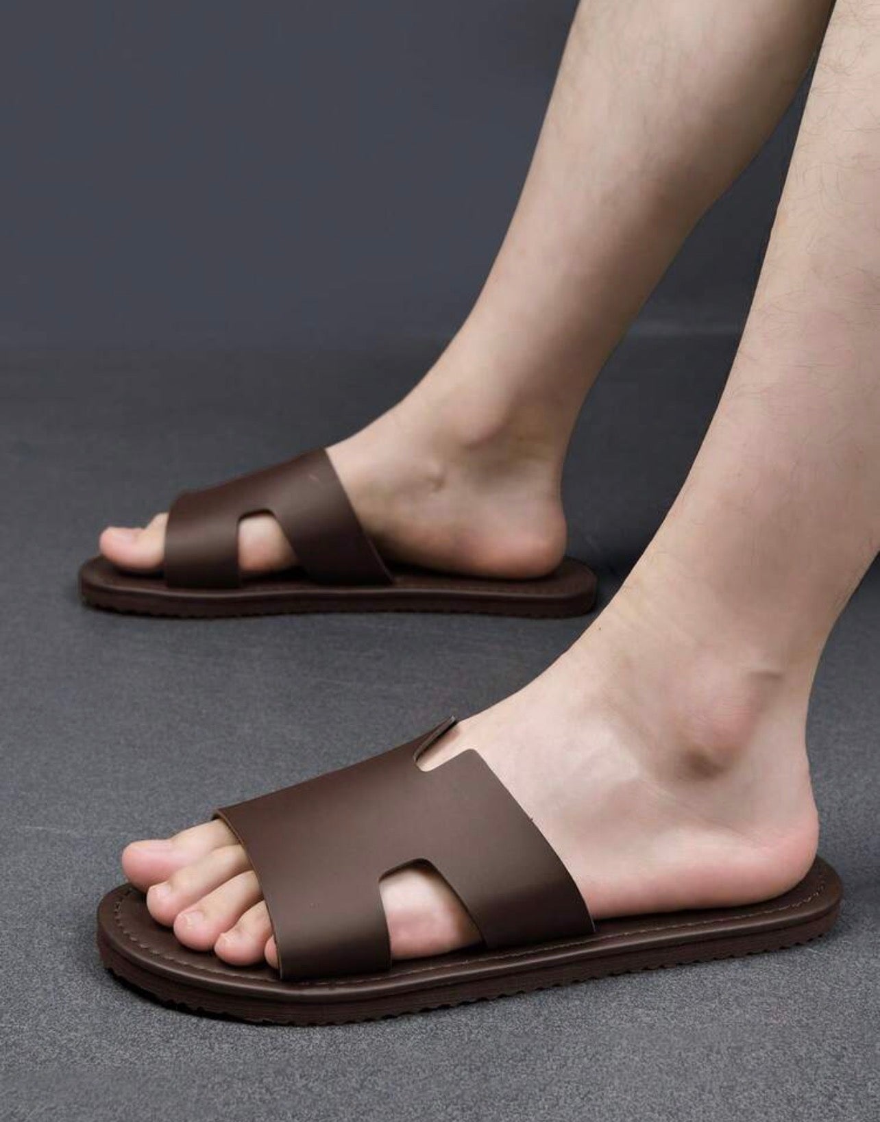 Men’s Solid Color Open-Toe Non-Slip Casual Slippers for Indoor & Outdoor Wear