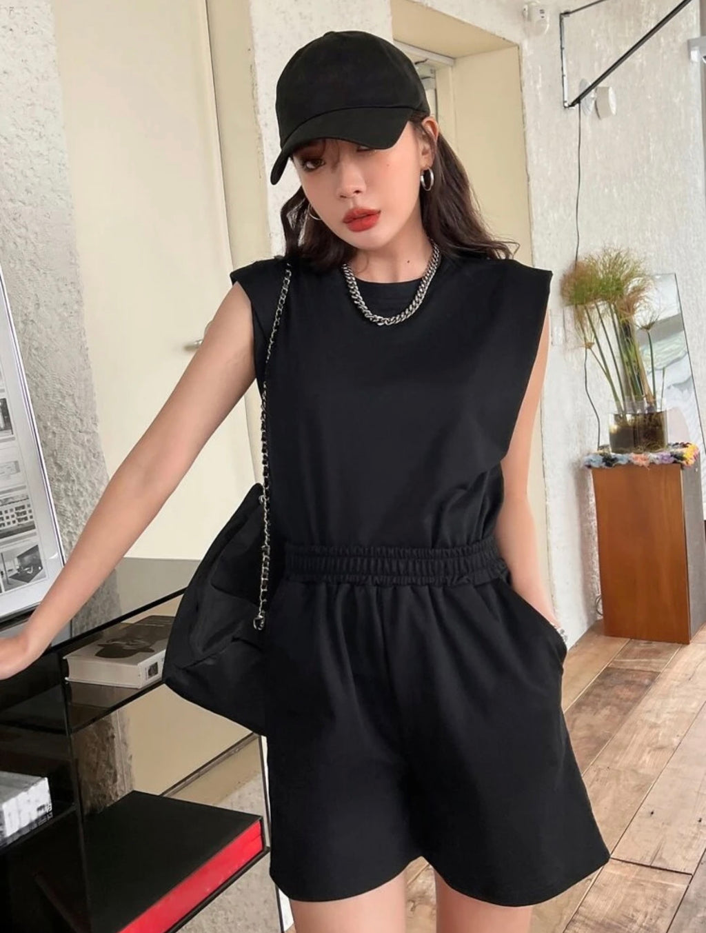 Women’s Shoulder Pad Tank Top & Slant Pocket Shorts Two-Piece Summer Set