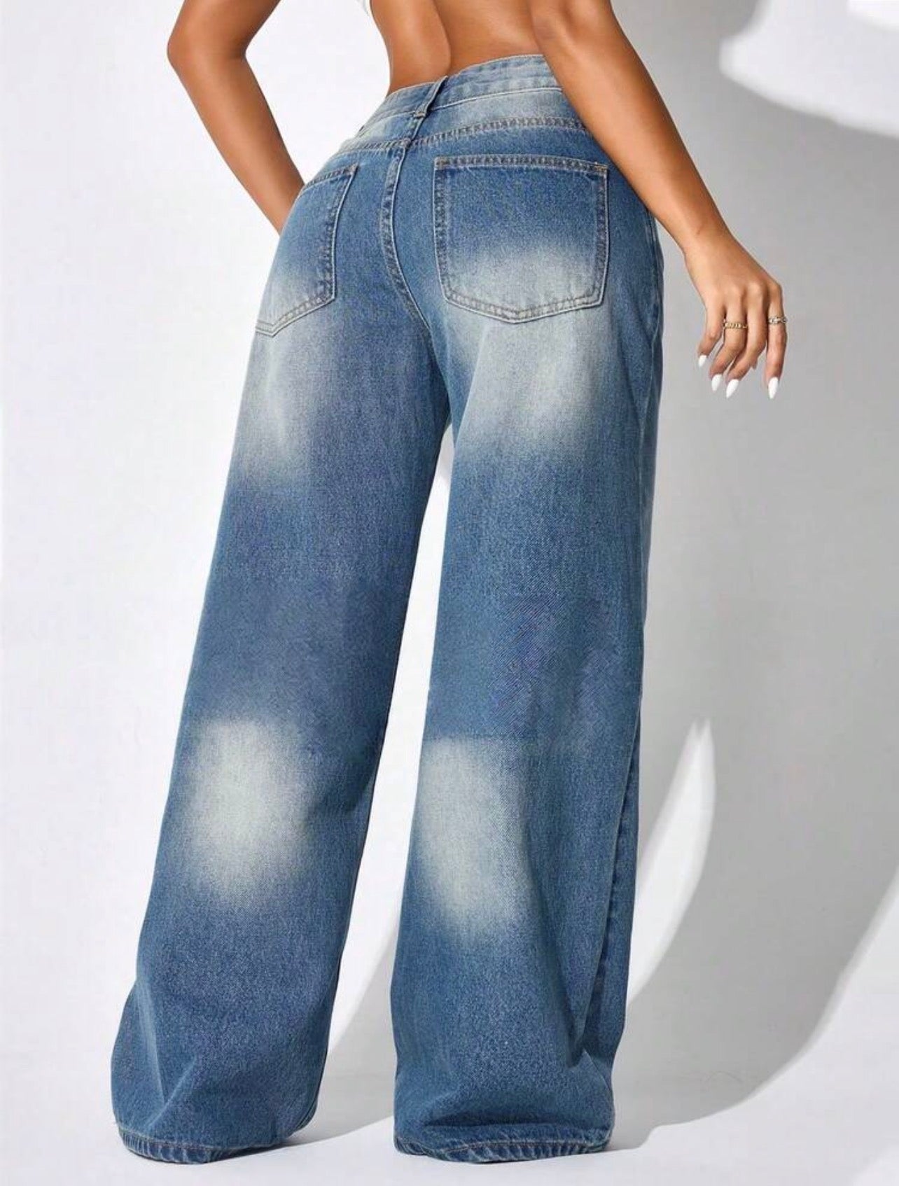 Women’s Low-Waist Wide-Leg Denim Jeans with Slant Pockets – Casual Everyday Wear