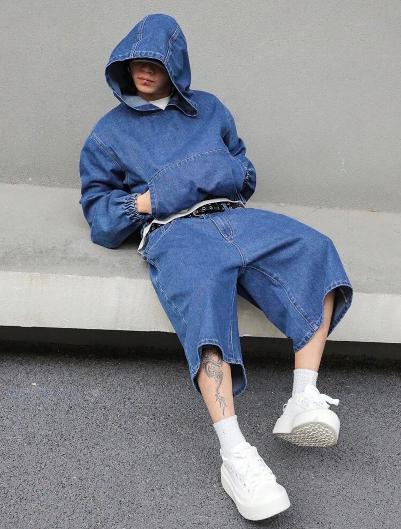 Men’s Hooded Denim Top & Denim Pants Two-Piece Set – Casual Streetwear Outfit