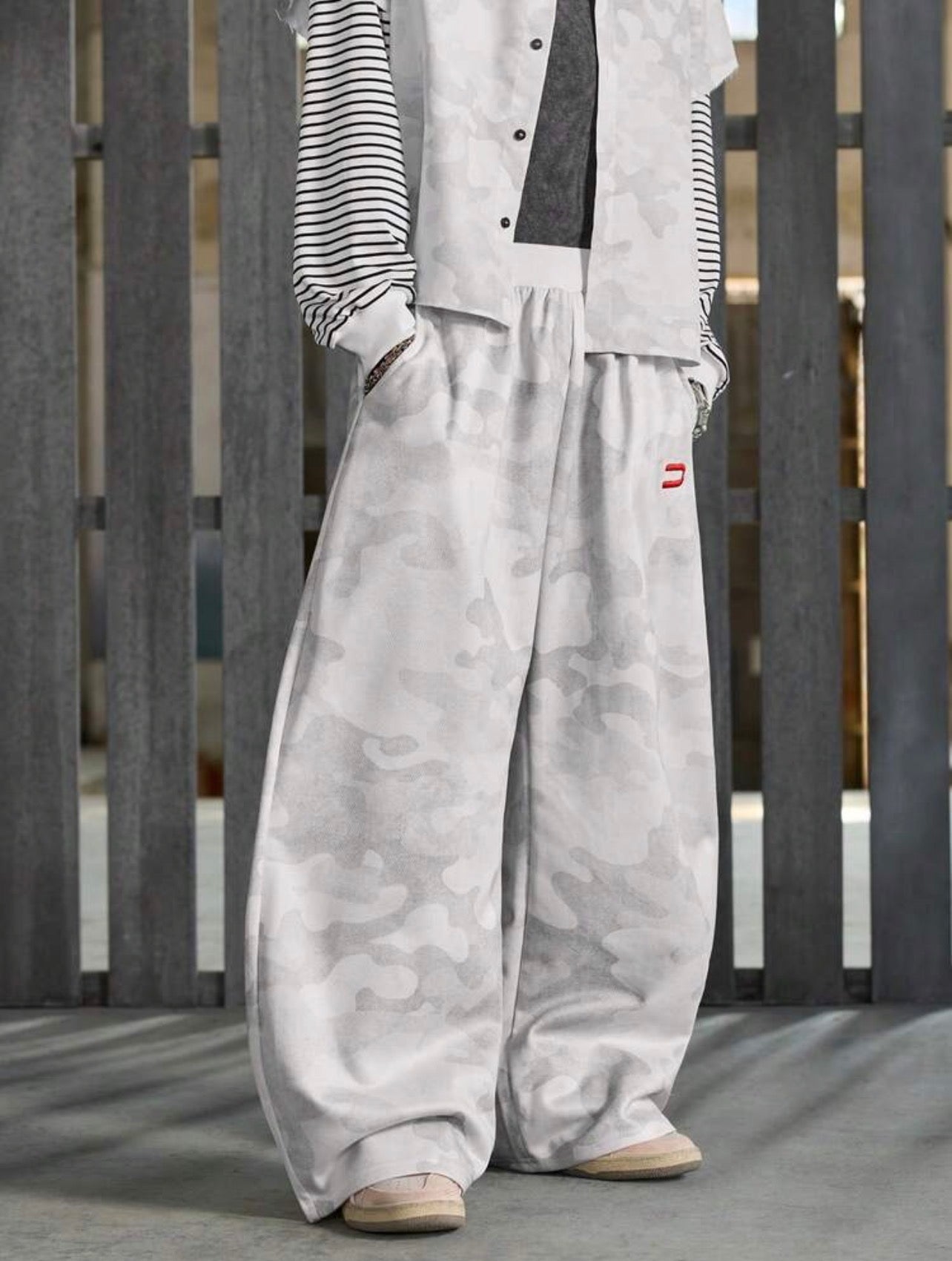 Men’s Striped Loose Fit Trousers – Sporty Streetwear Pants