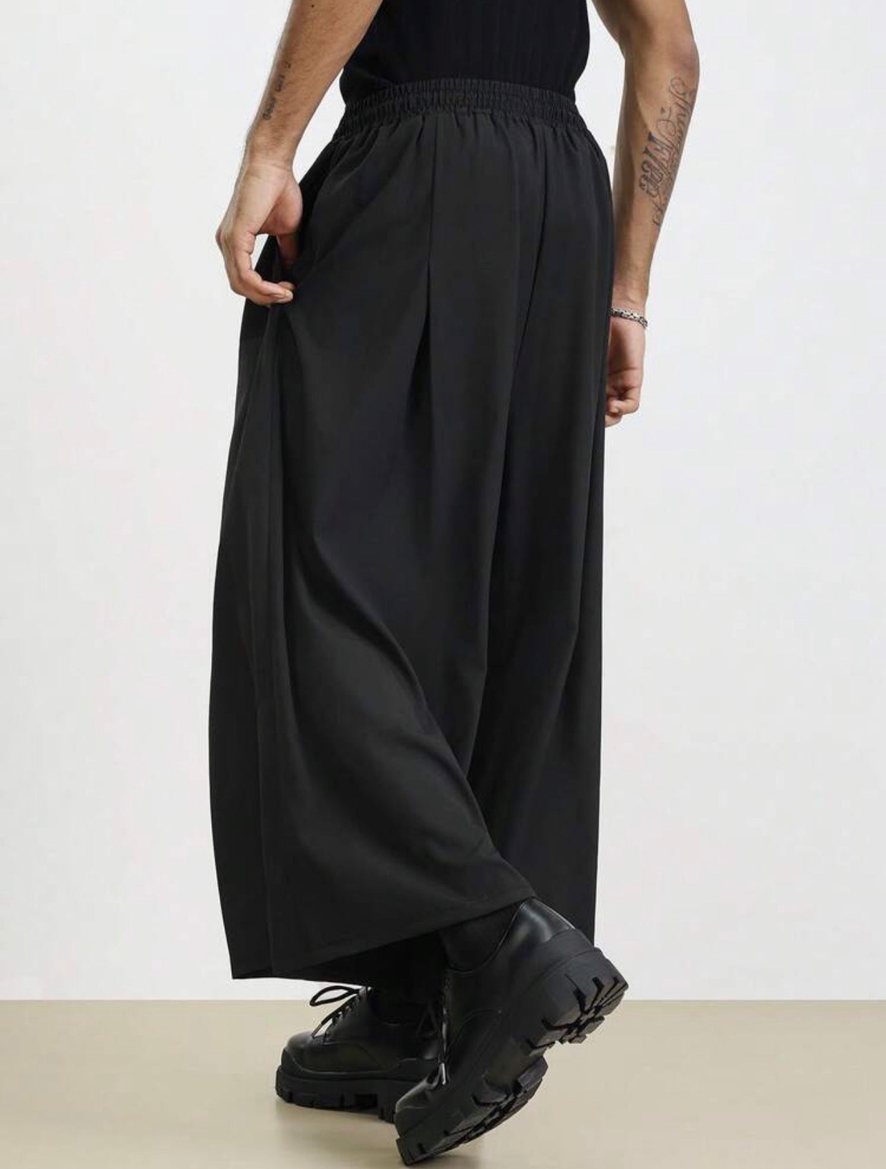 Men’s Oversized Baggy Cargo Pants with Flap Pockets & Drawstring Waist – Casual Streetwear Trousers