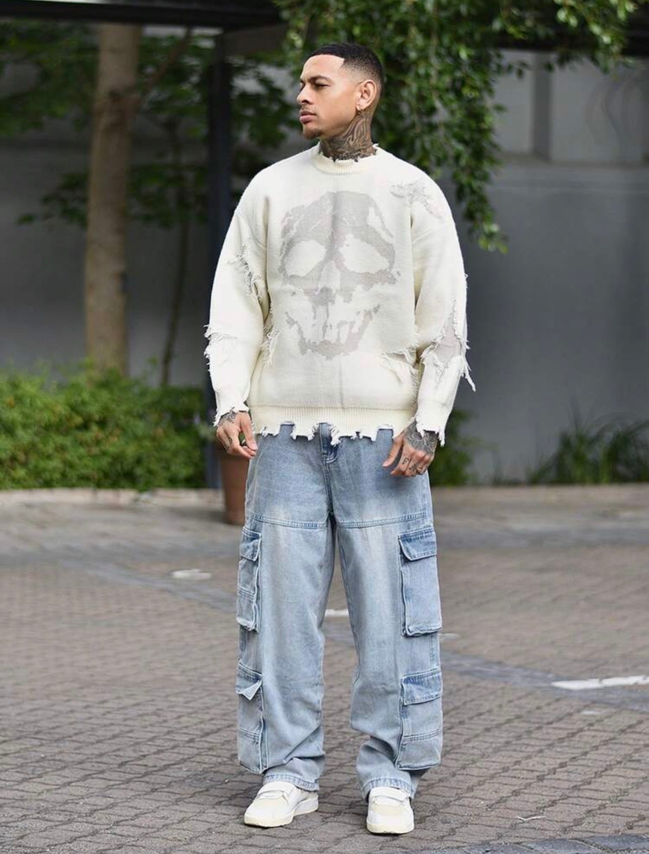Men’s Skull Print Distressed Fringed Crew Neck Sweater – Casual Streetwear Pullover