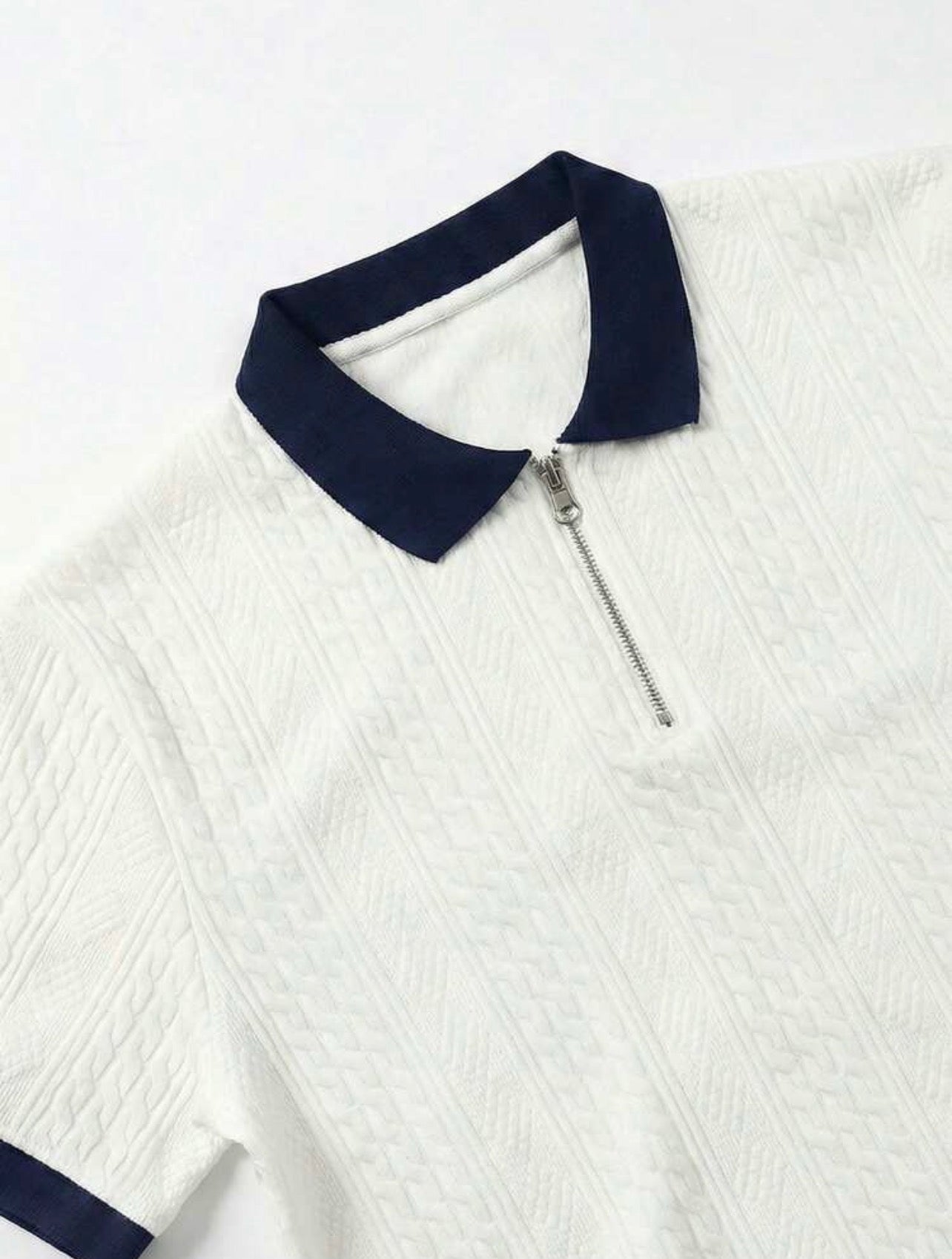 Men’s Jacquard Textured Half-Zip Polo Shirt with Contrast Collar – Casual Smart Top